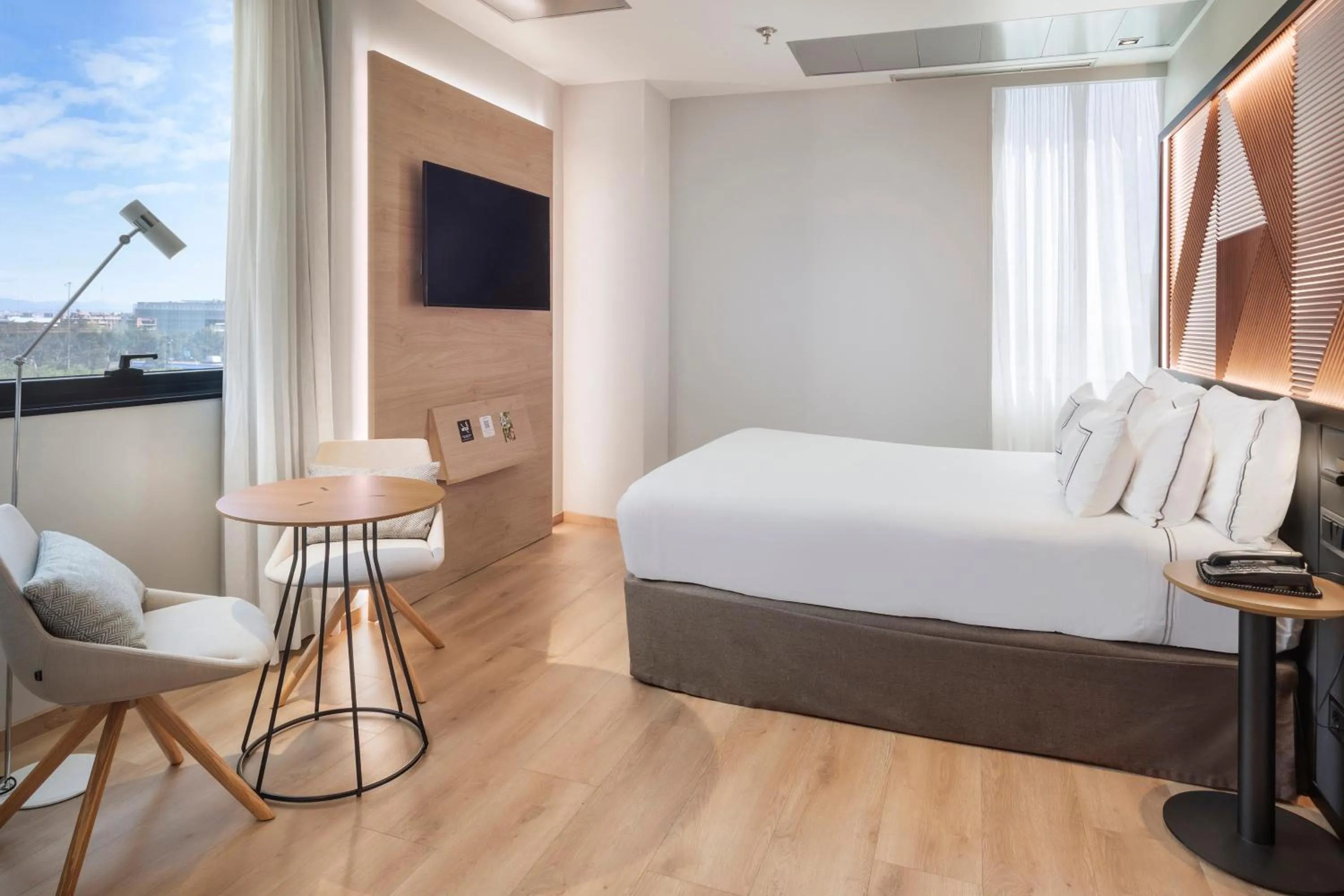 Bed in Melia Avenida de America