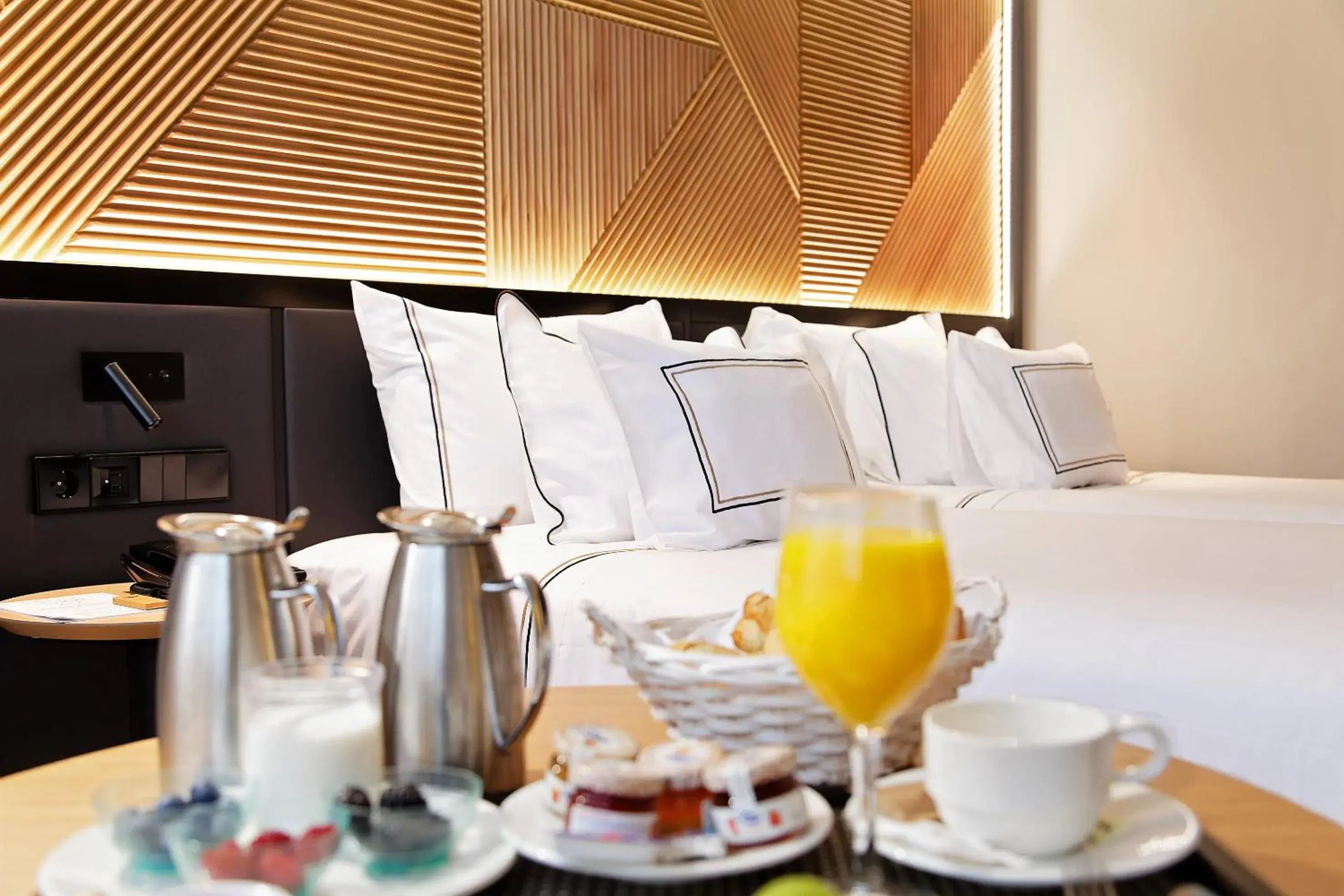 Decorative detail, Bed in Melia Avenida de America Decorative detail, Bed in Melia Avenida de America