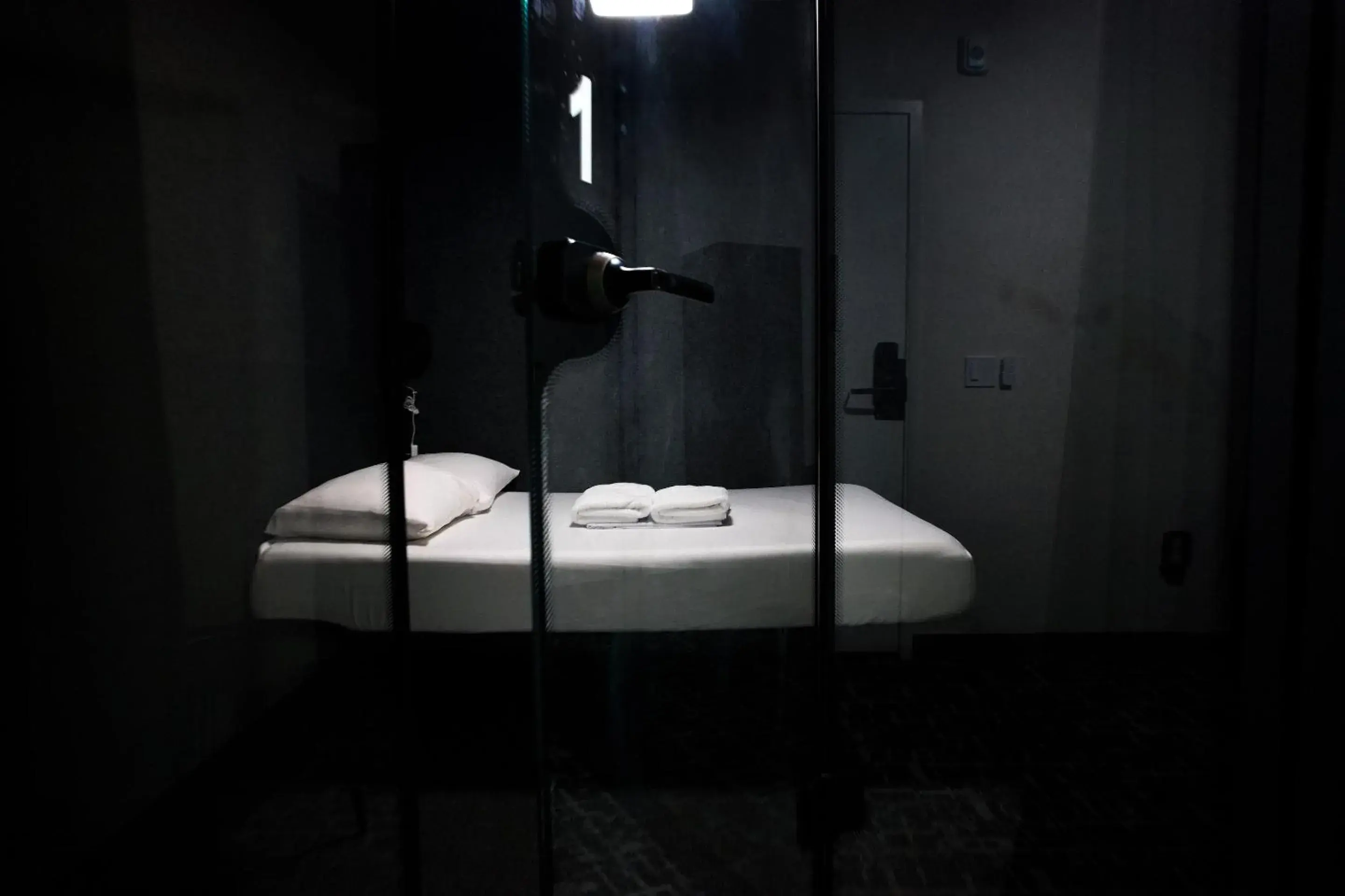 Bed in Chapter San Francisco Bed in Chapter San Francisco