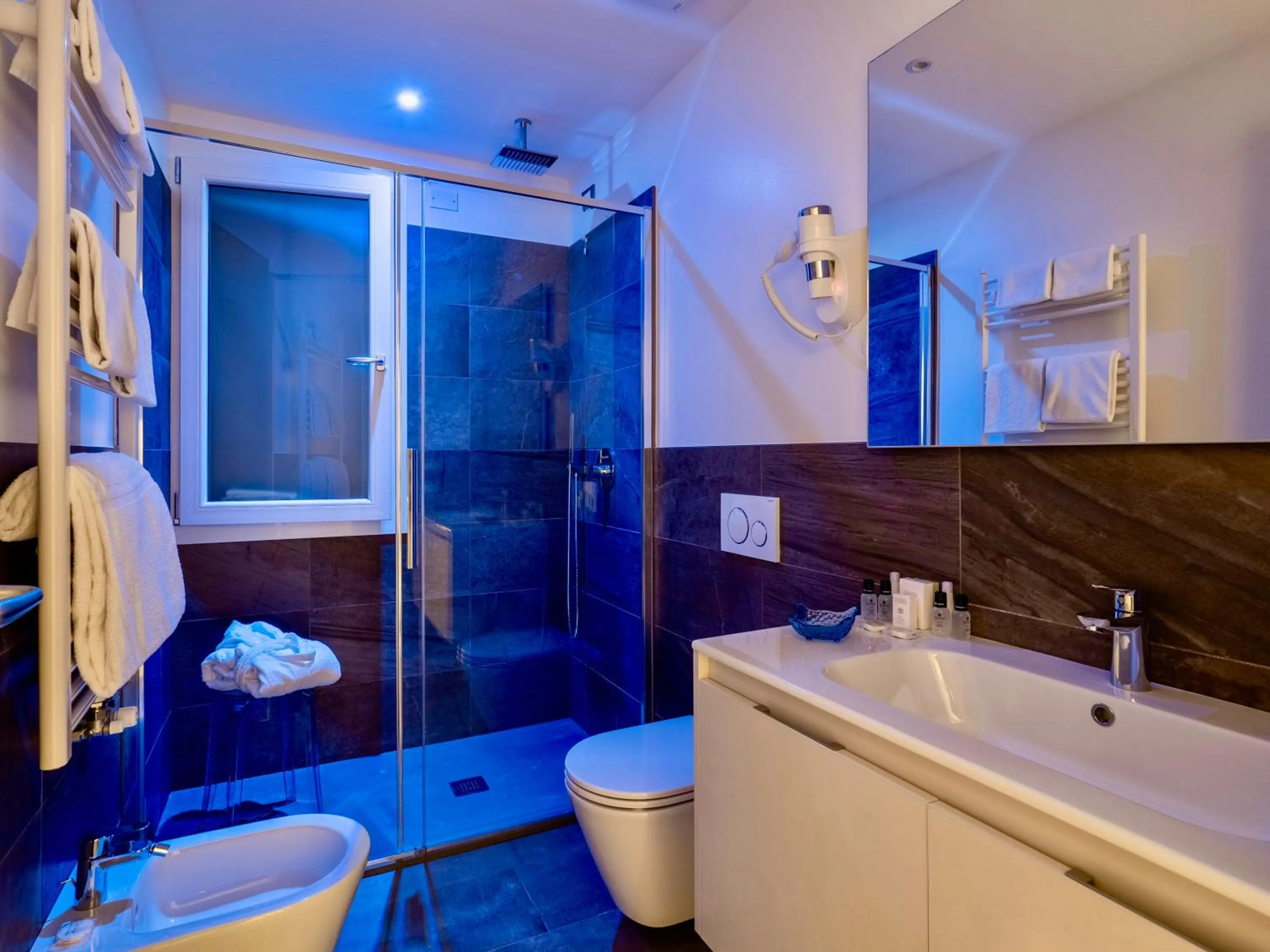 Shower in Venice Green Residence