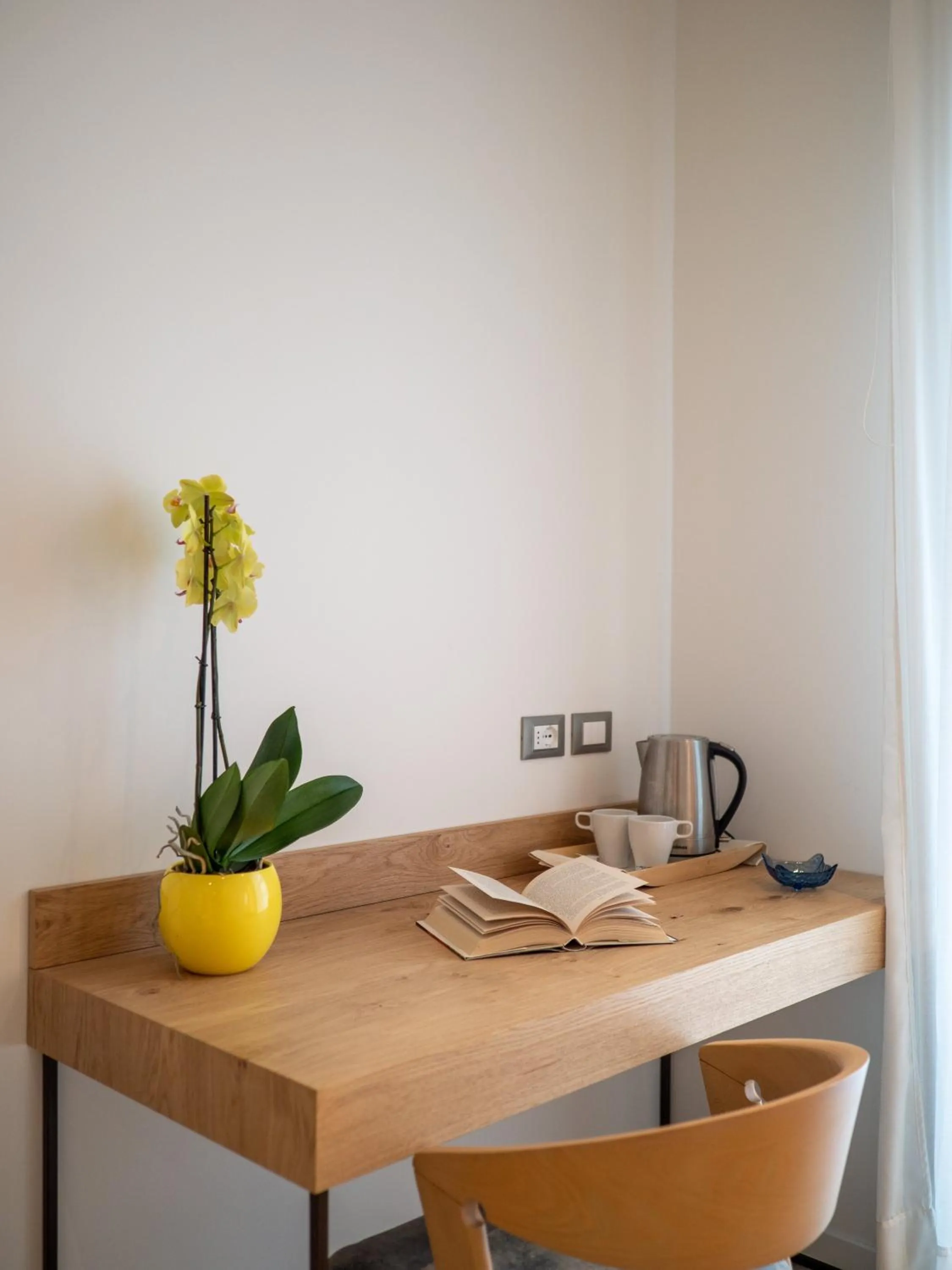 Dining area in Venice Green Residence