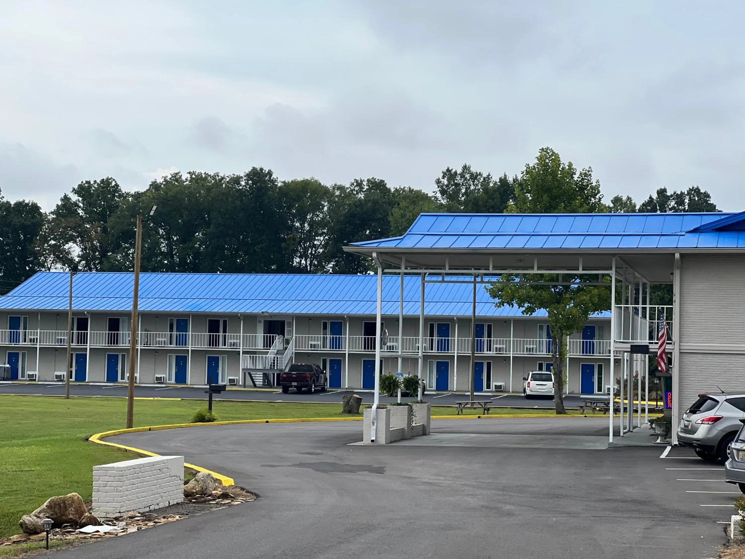 Property building in Towne inn