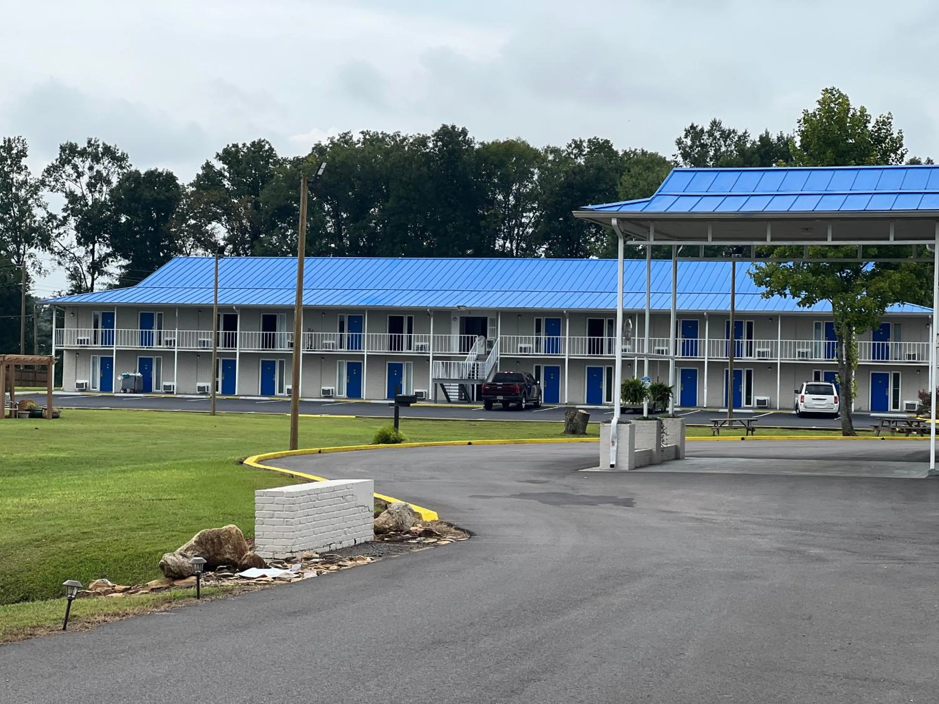 Property building in Towne inn