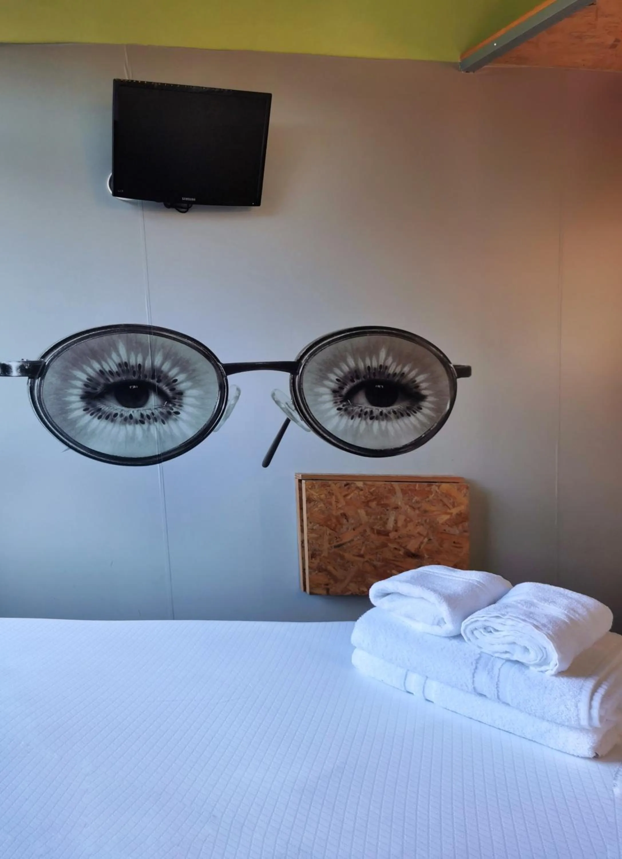 Decorative detail, Bed in La Posada de El Chaflán