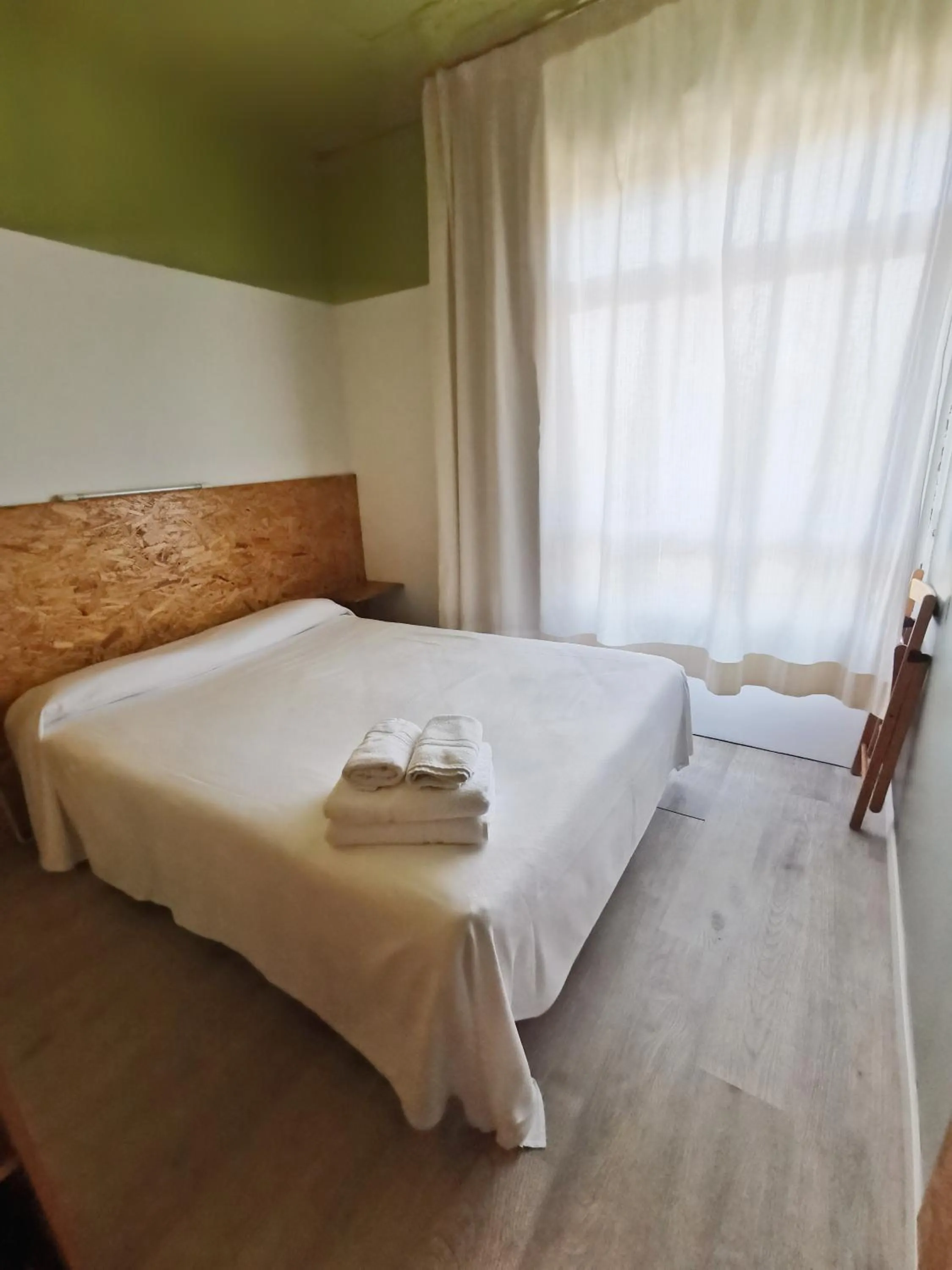 Bedroom, Bed in La Posada de El Chaflán