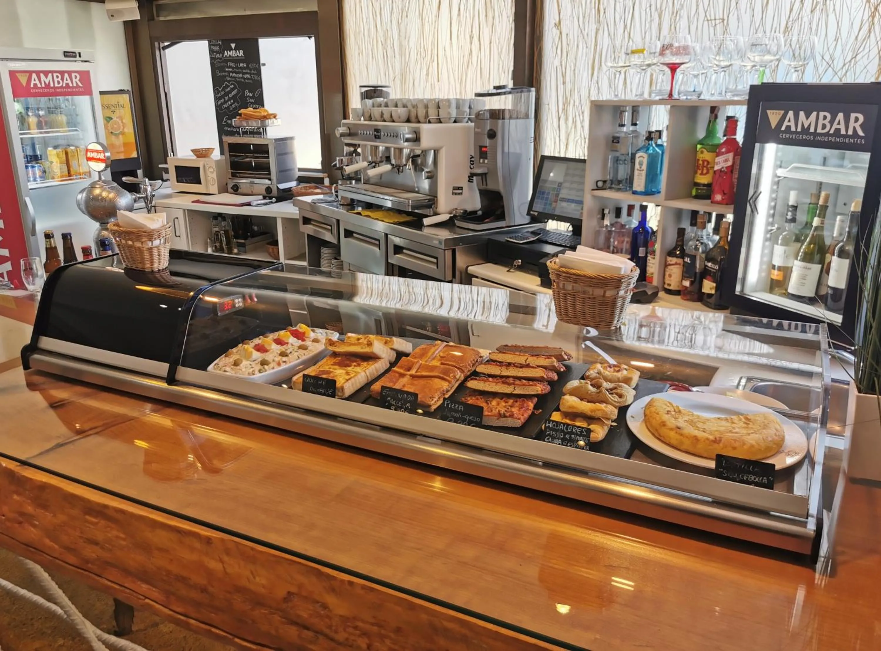 Restaurant/places to eat in La Posada de El Chaflán