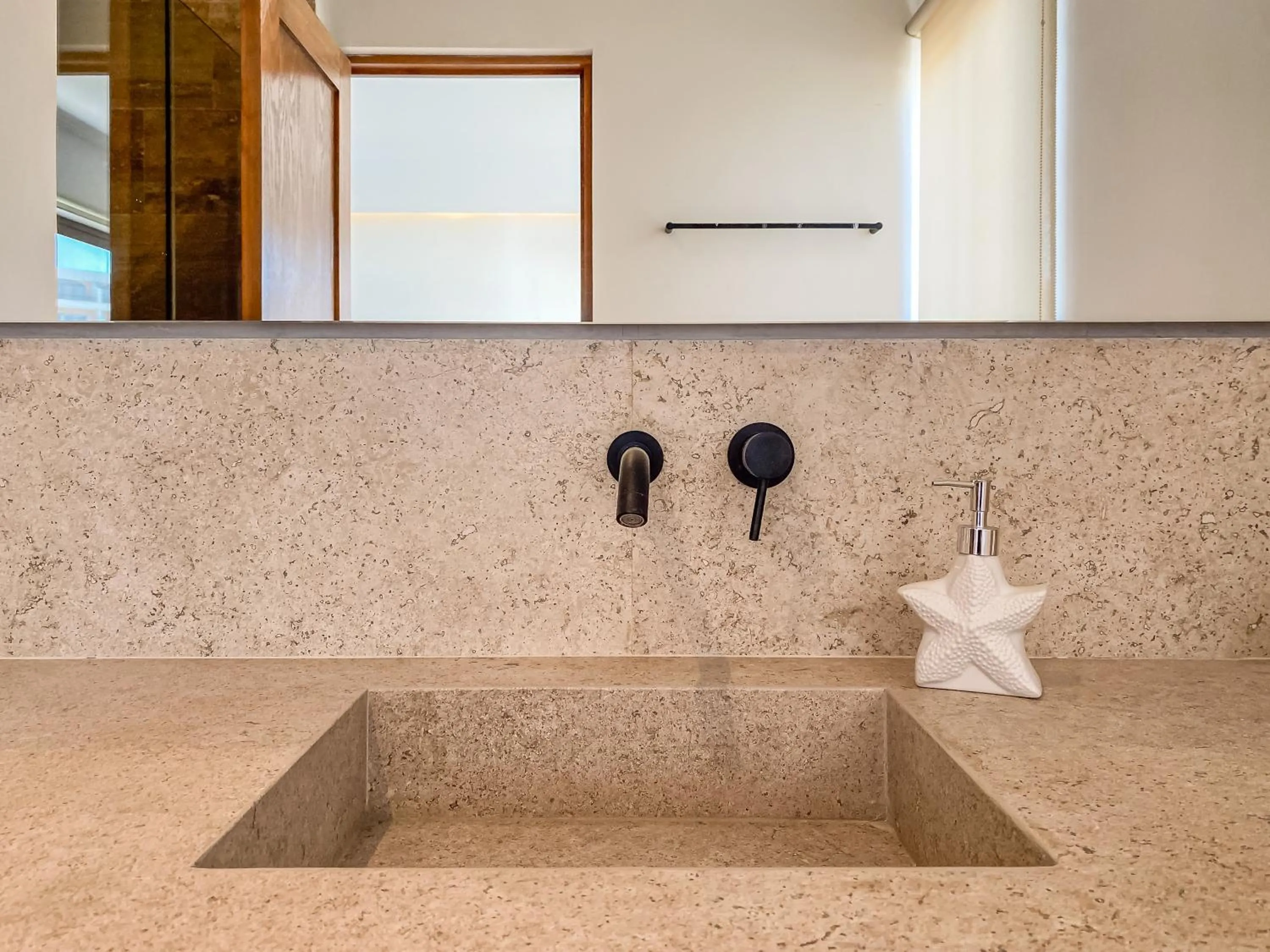 Bathroom in Villas Tropical By Andiani