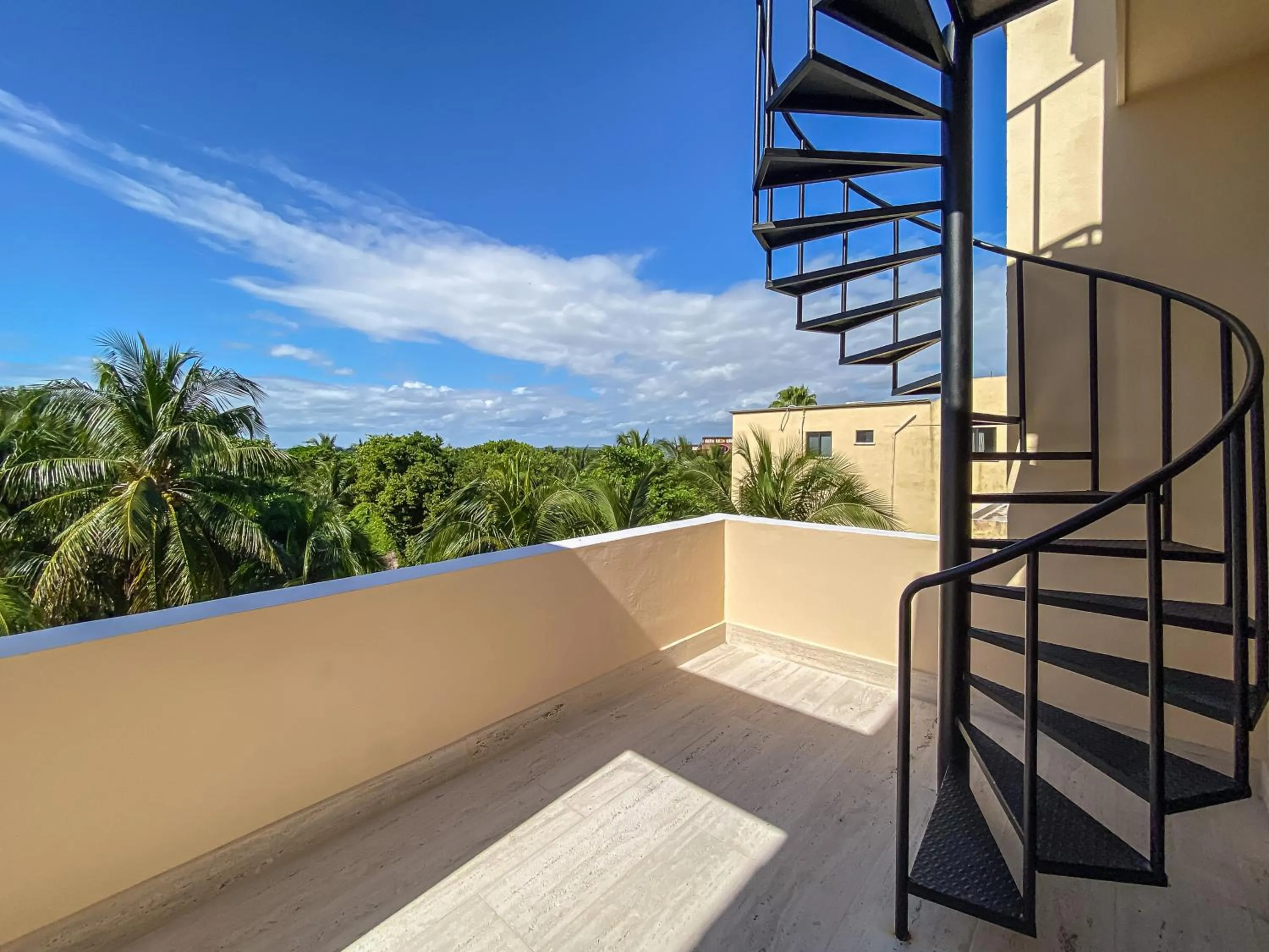 Balcony/Terrace in Villas Tropical By Andiani