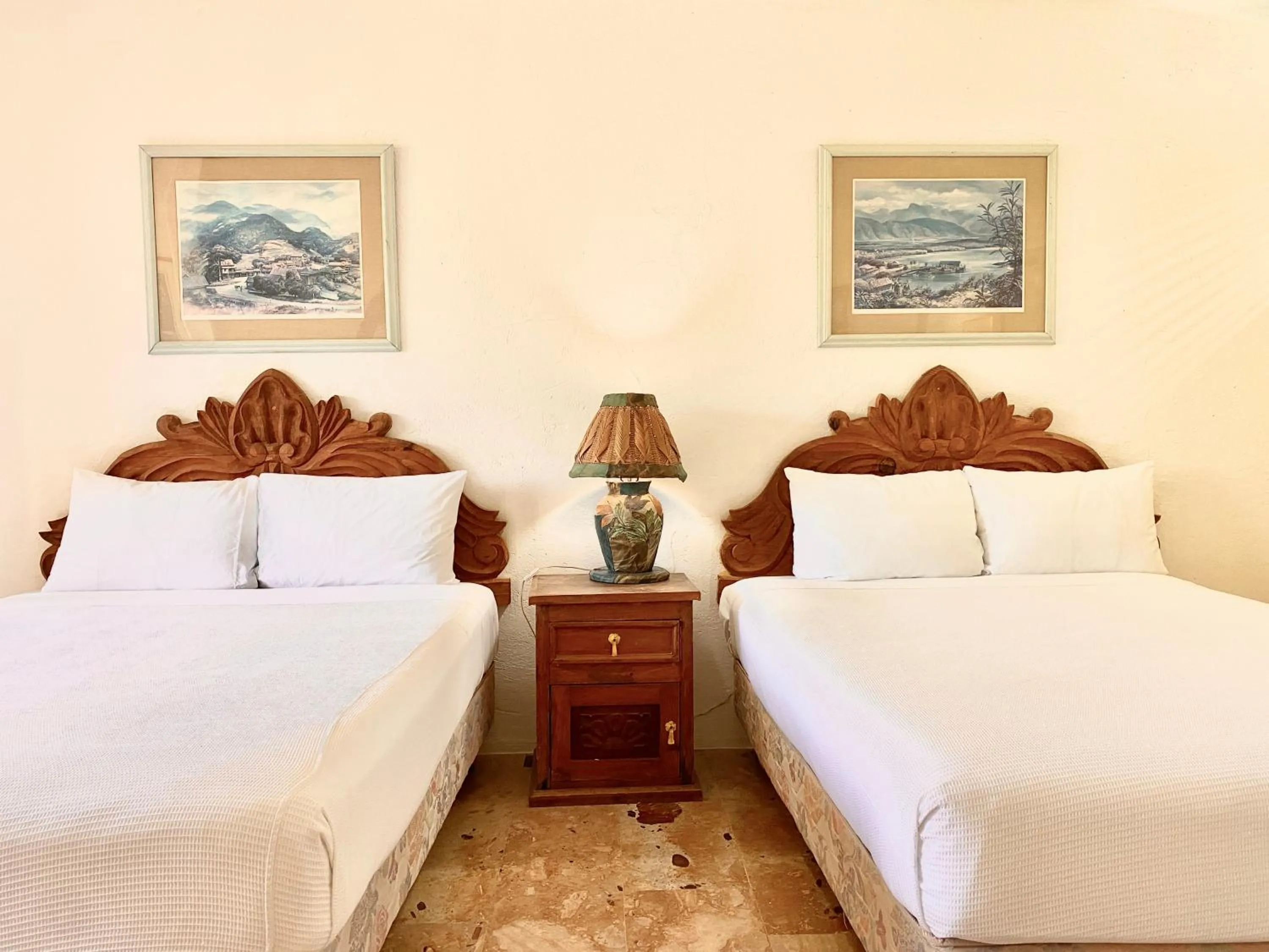 Bedroom, Bed in Villas Tropical By Andiani