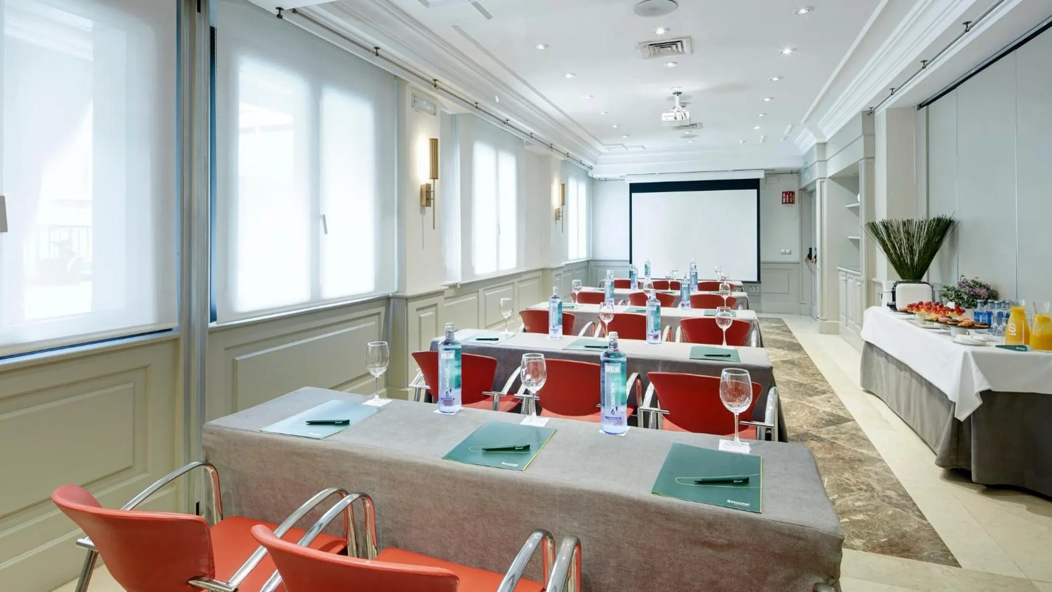 Meeting/conference room in Sercotel Gran Hotel Conde Duque