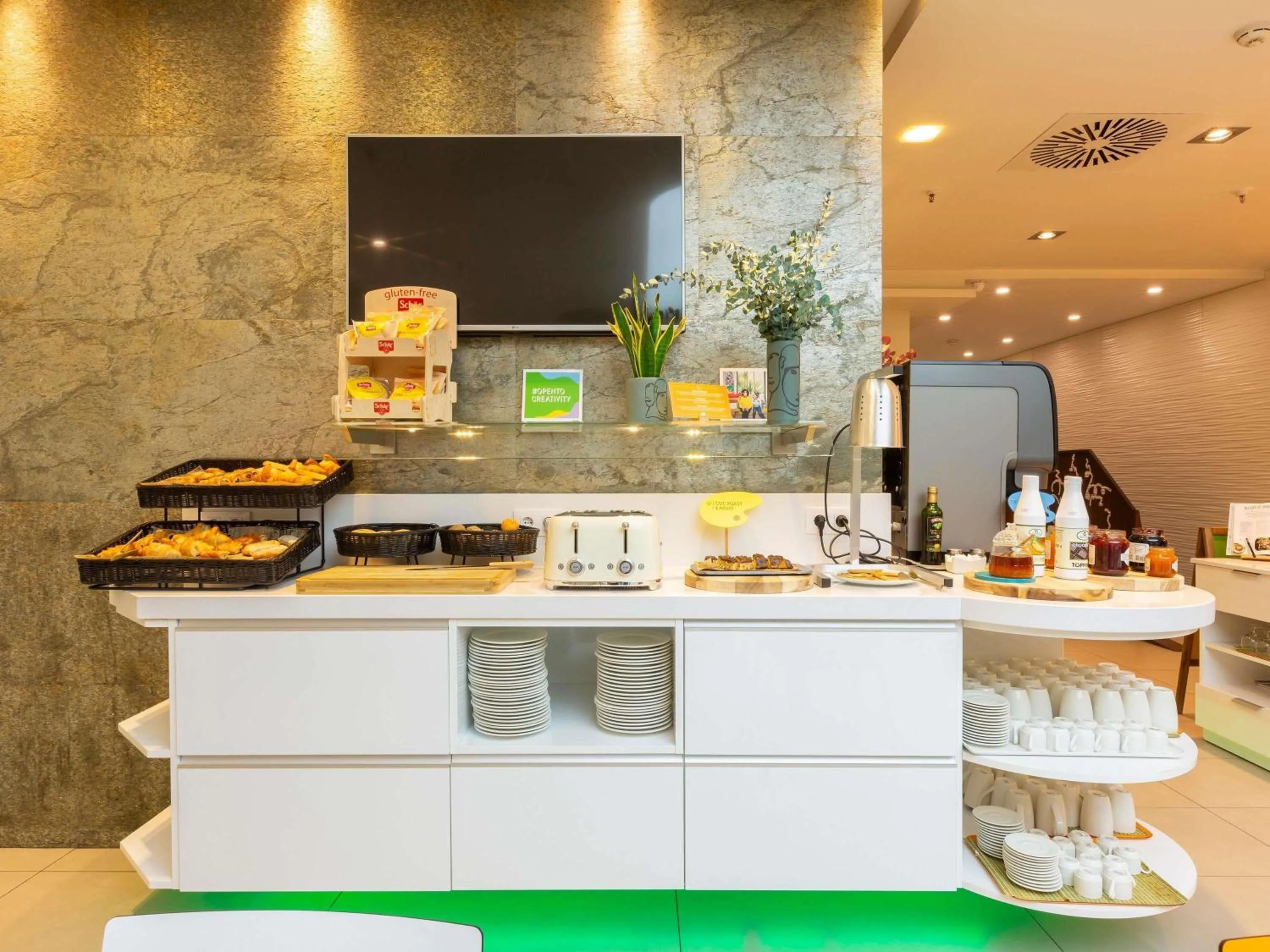 Breakfast in Ibis Styles Madrid Prado