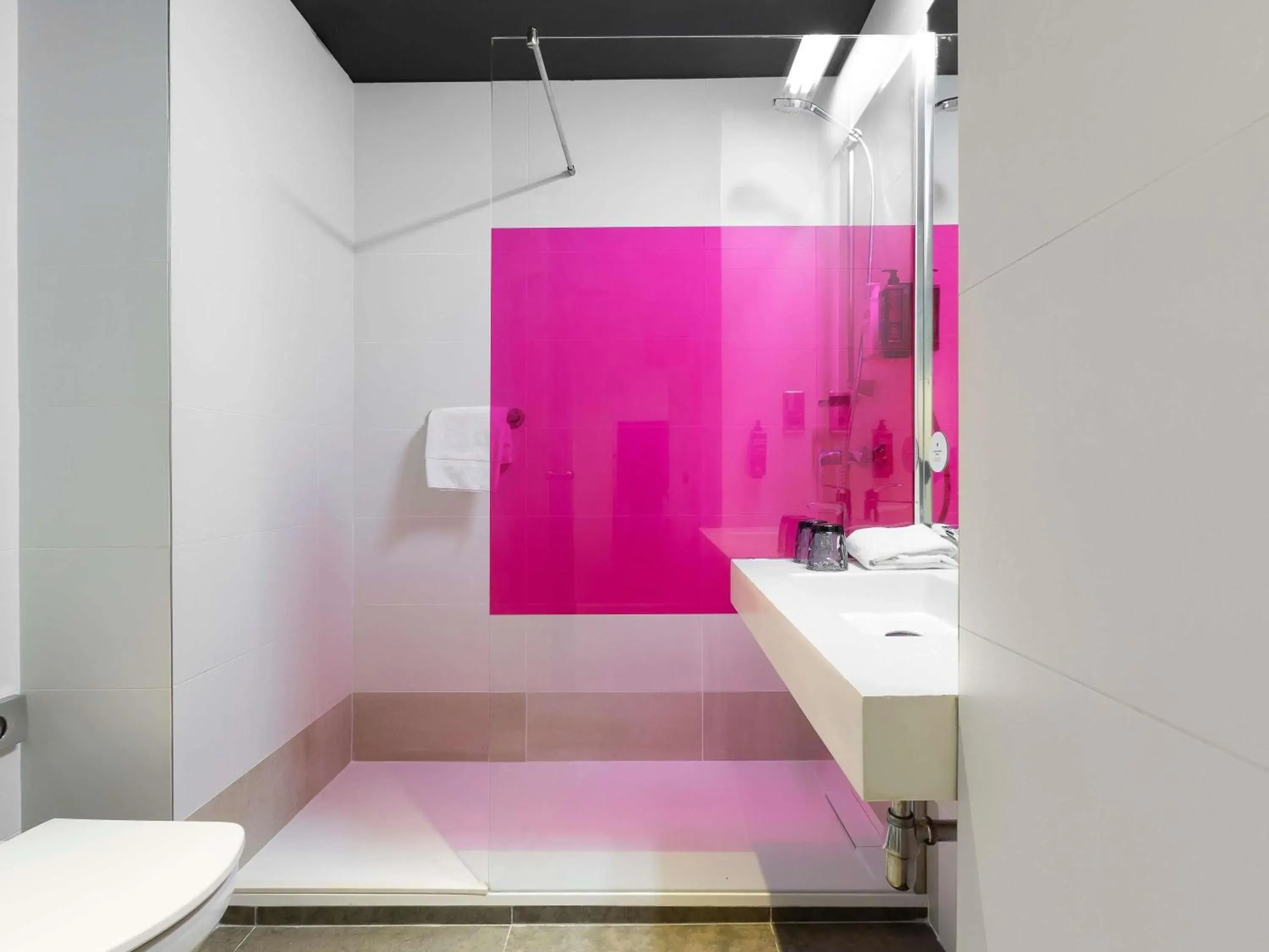 Bedroom in Ibis Styles Madrid Prado Bedroom in Ibis Styles Madrid Prado