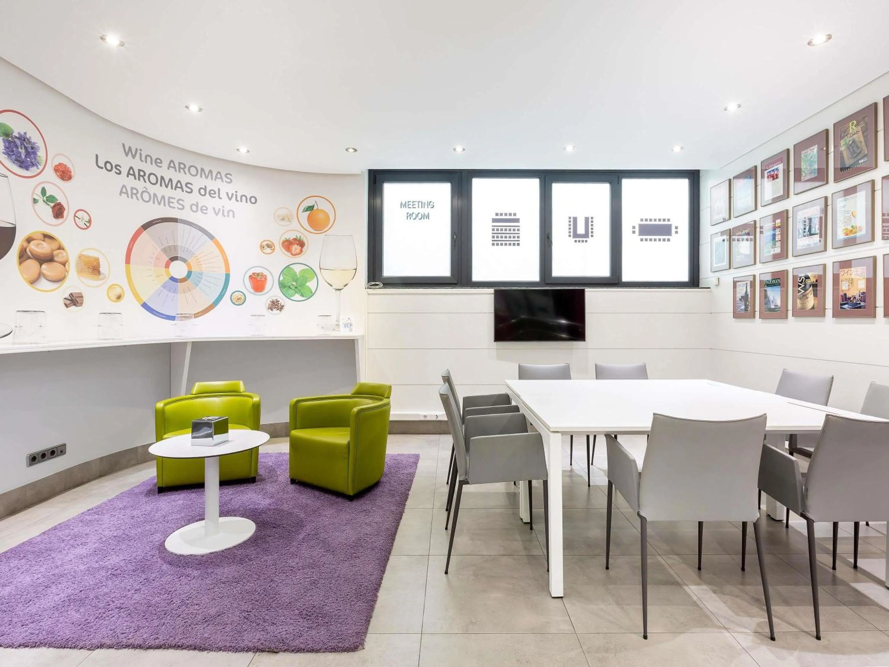 Business facilities in Ibis Styles Madrid Prado