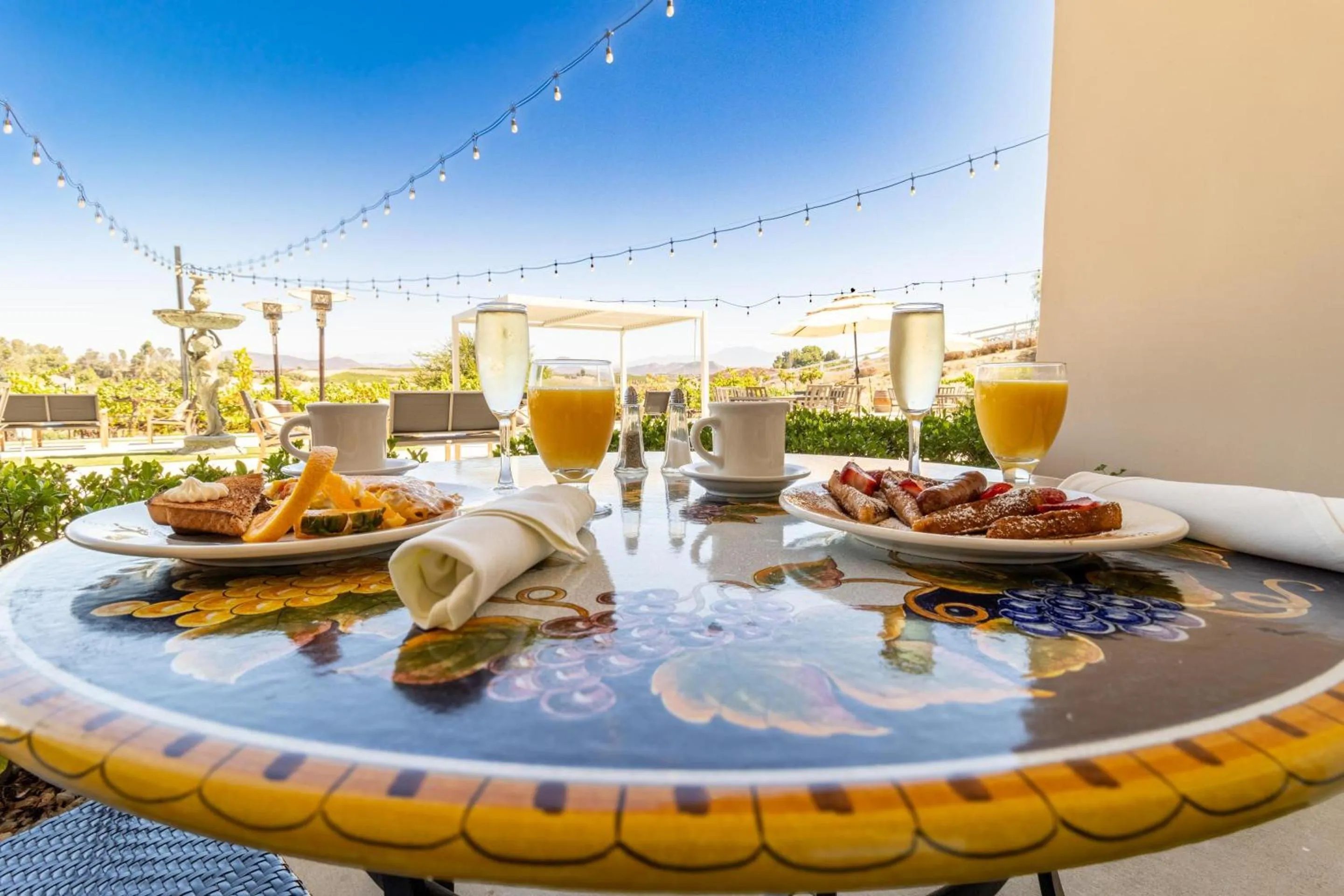 Breakfast in Churon Inn Winery