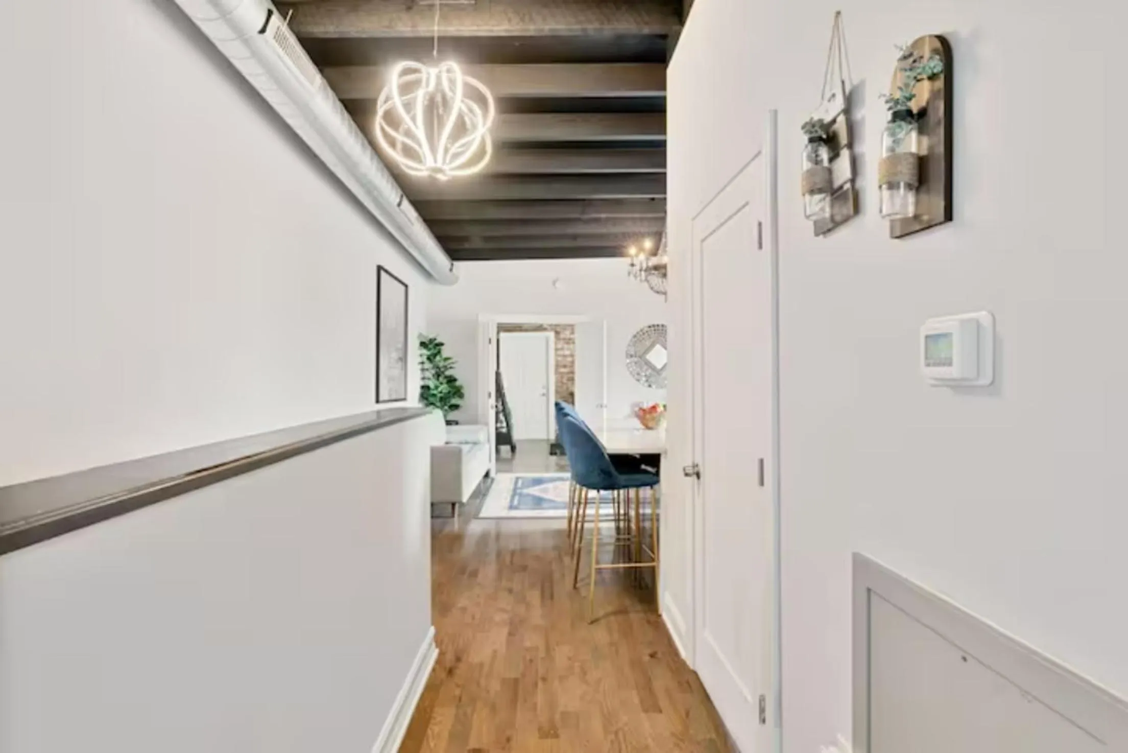 Kitchen or kitchenette in Urban Oasis Ed Sheeran Vibes 15 Mins Away