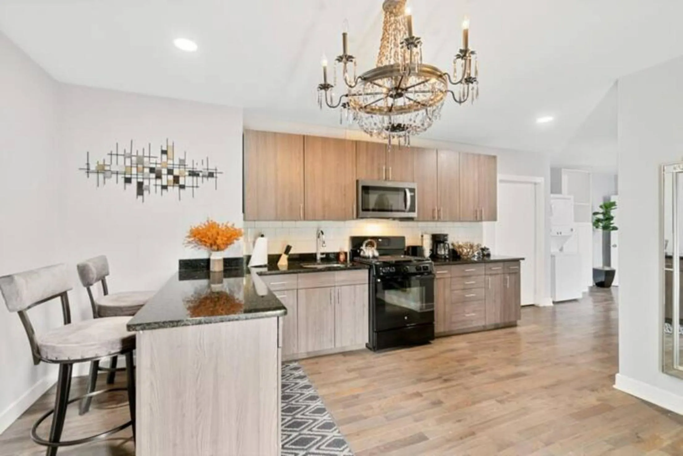 Kitchen or kitchenette in Urban Oasis Ed Sheeran Vibes 15 Mins Away