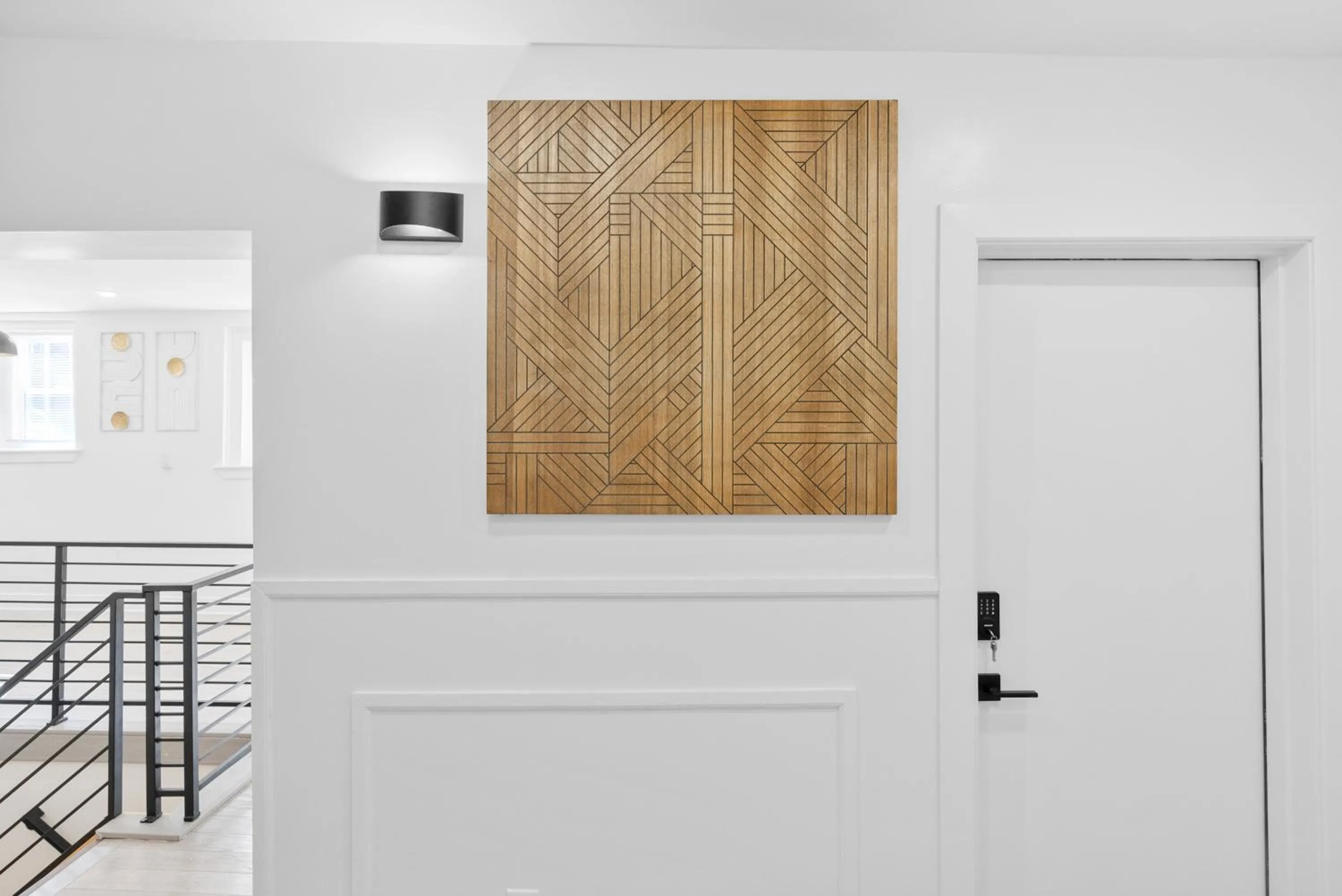 Bedroom in Urban Oasis Ed Sheeran Vibes 15 Mins Away