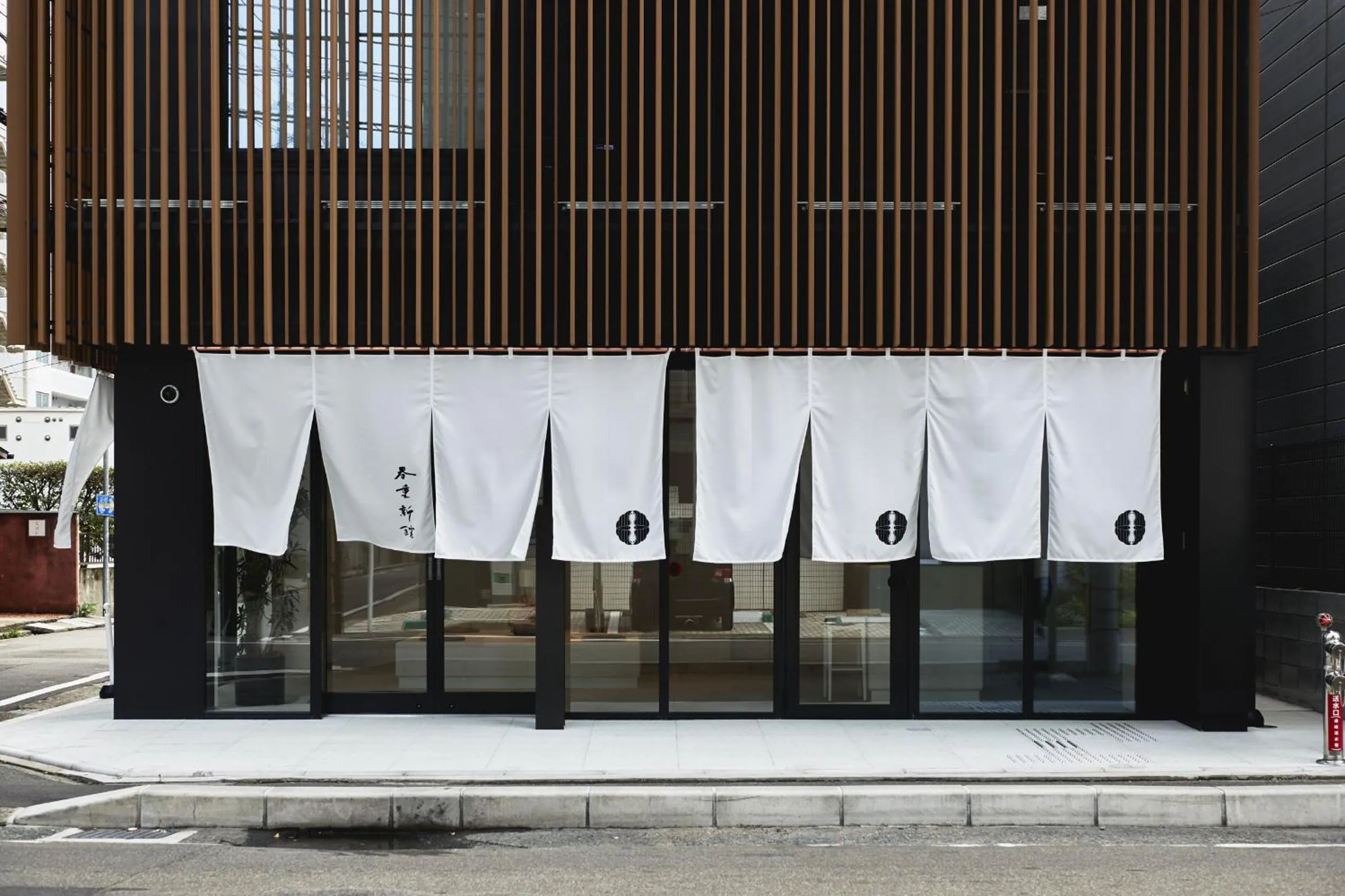 Facade/entrance in THE HOTELS HAKATA Harushige SHINKAN