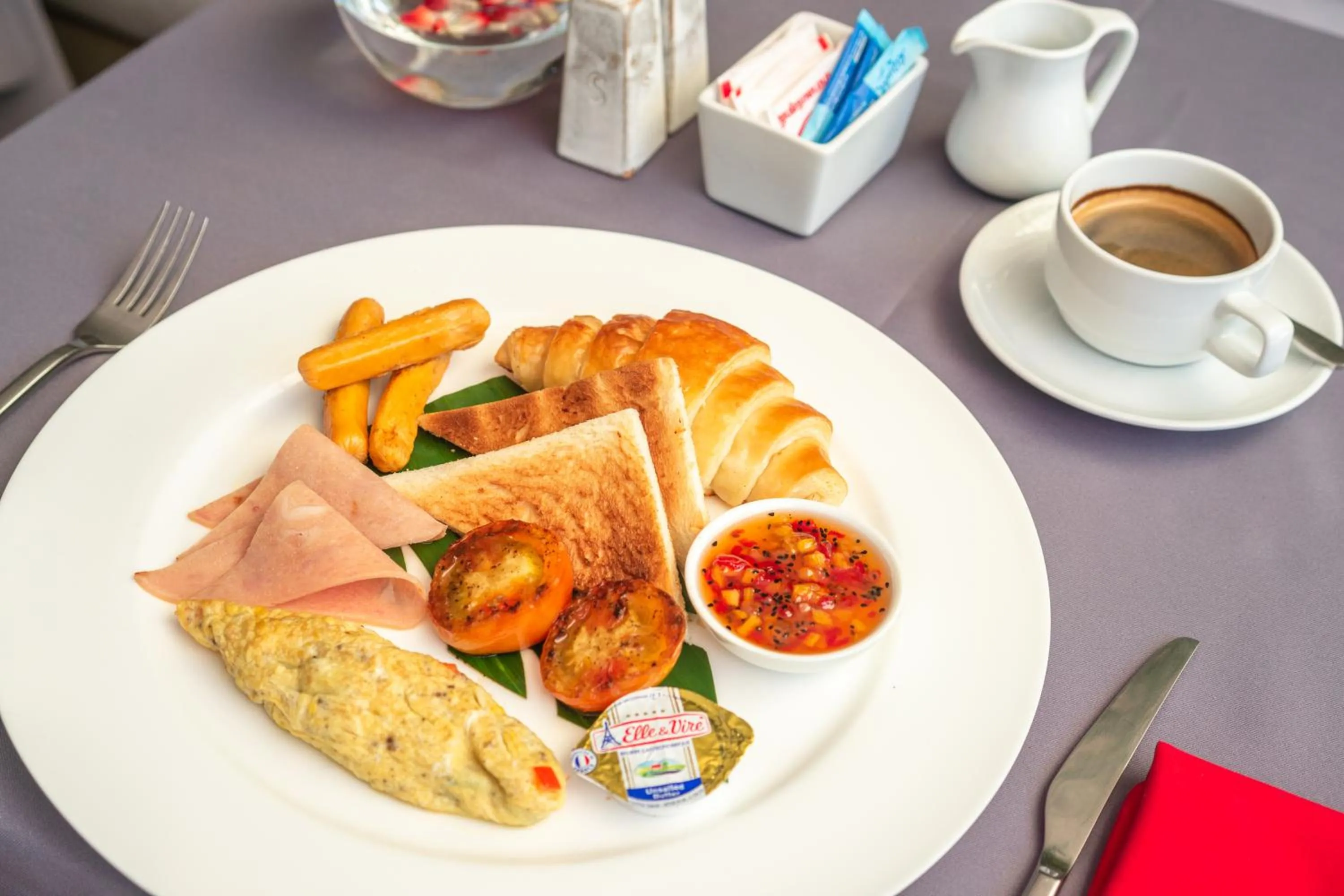 Breakfast in Bopha Watbo Residence