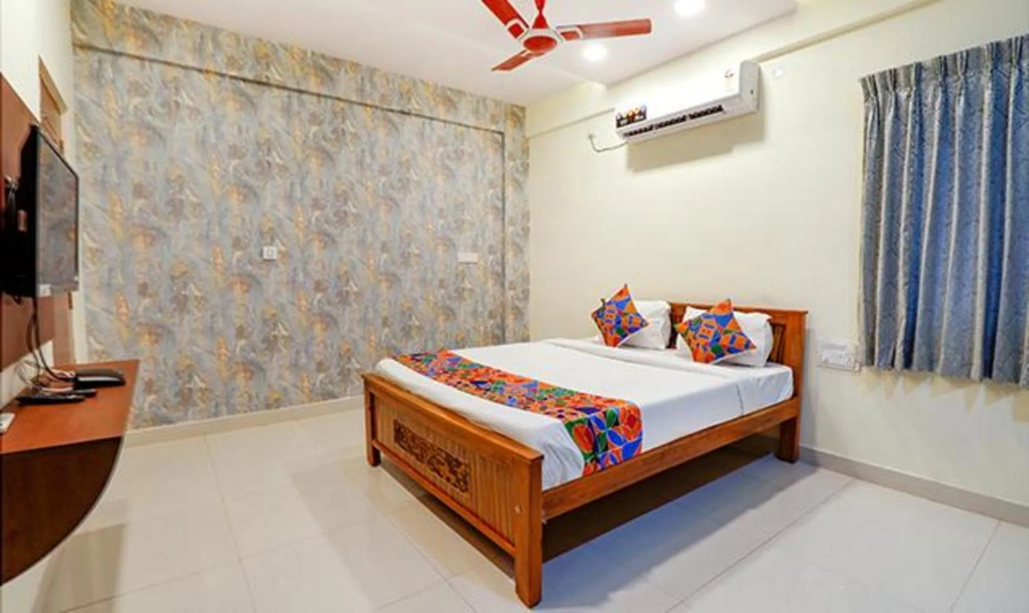 Bed in Via Kings Suites