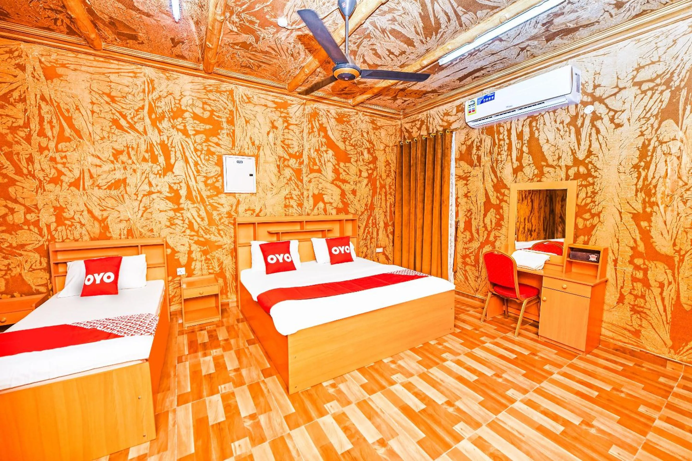 Bedroom, Bed in OYO 138 Gulf Sand Motel