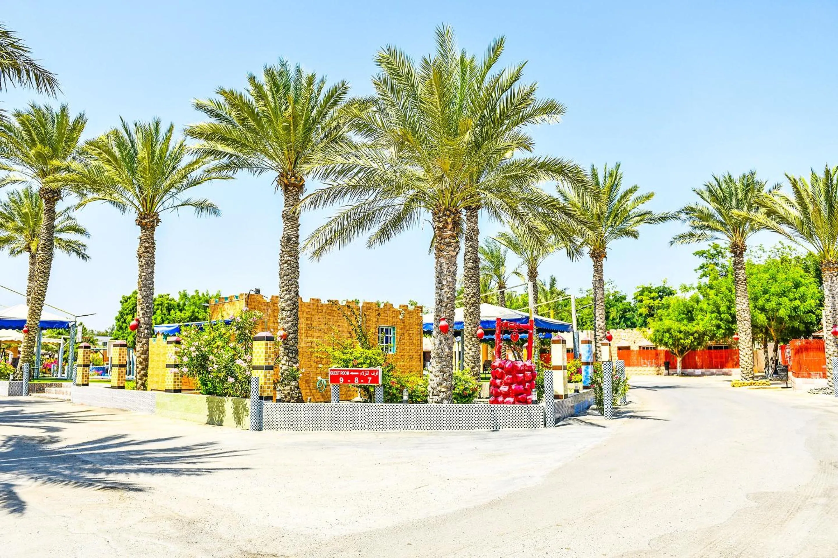 Facade/entrance in OYO 138 Gulf Sand Motel