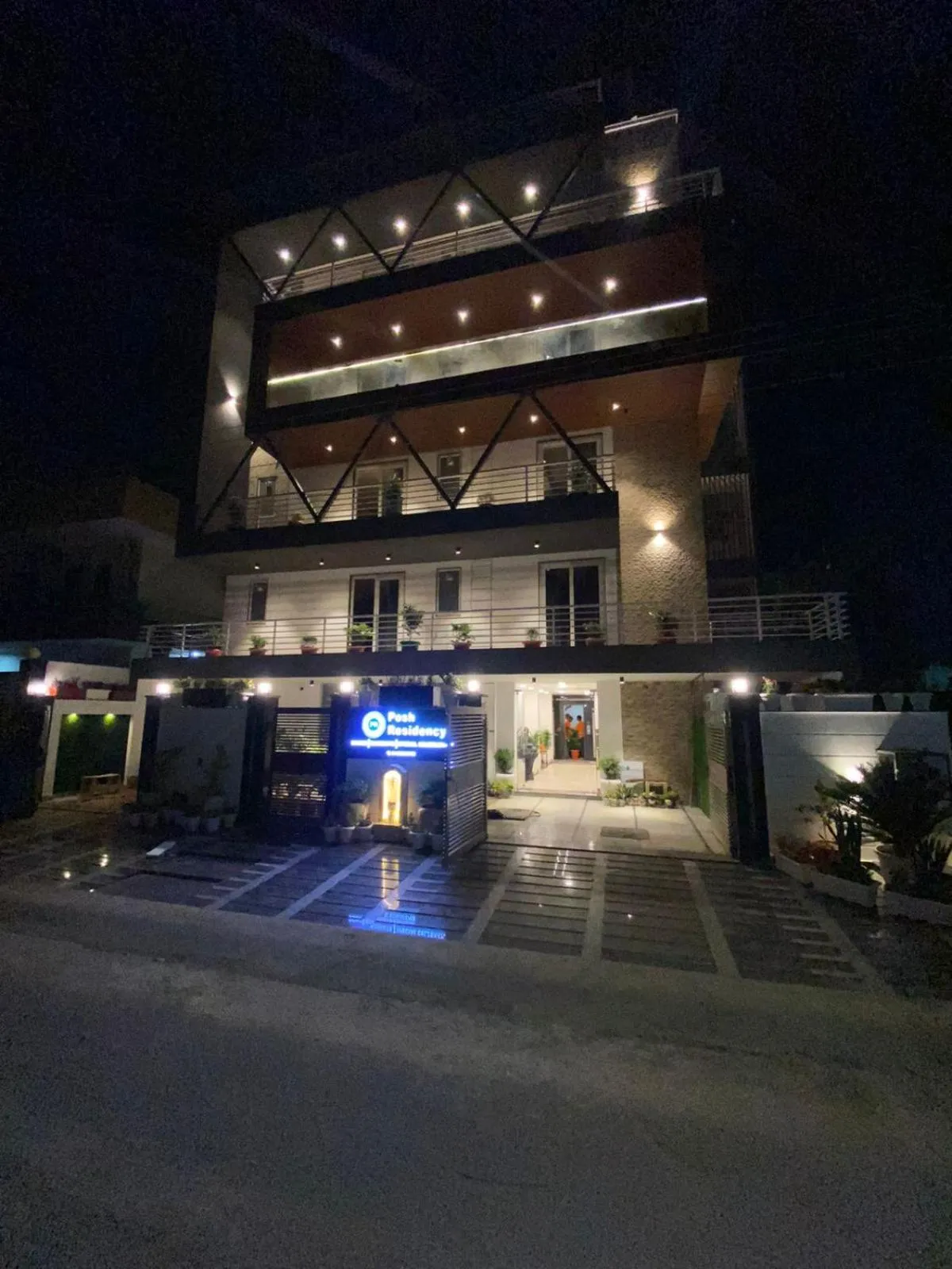 Property building in Posh Residency Artemis Hospital Road Gurgaon