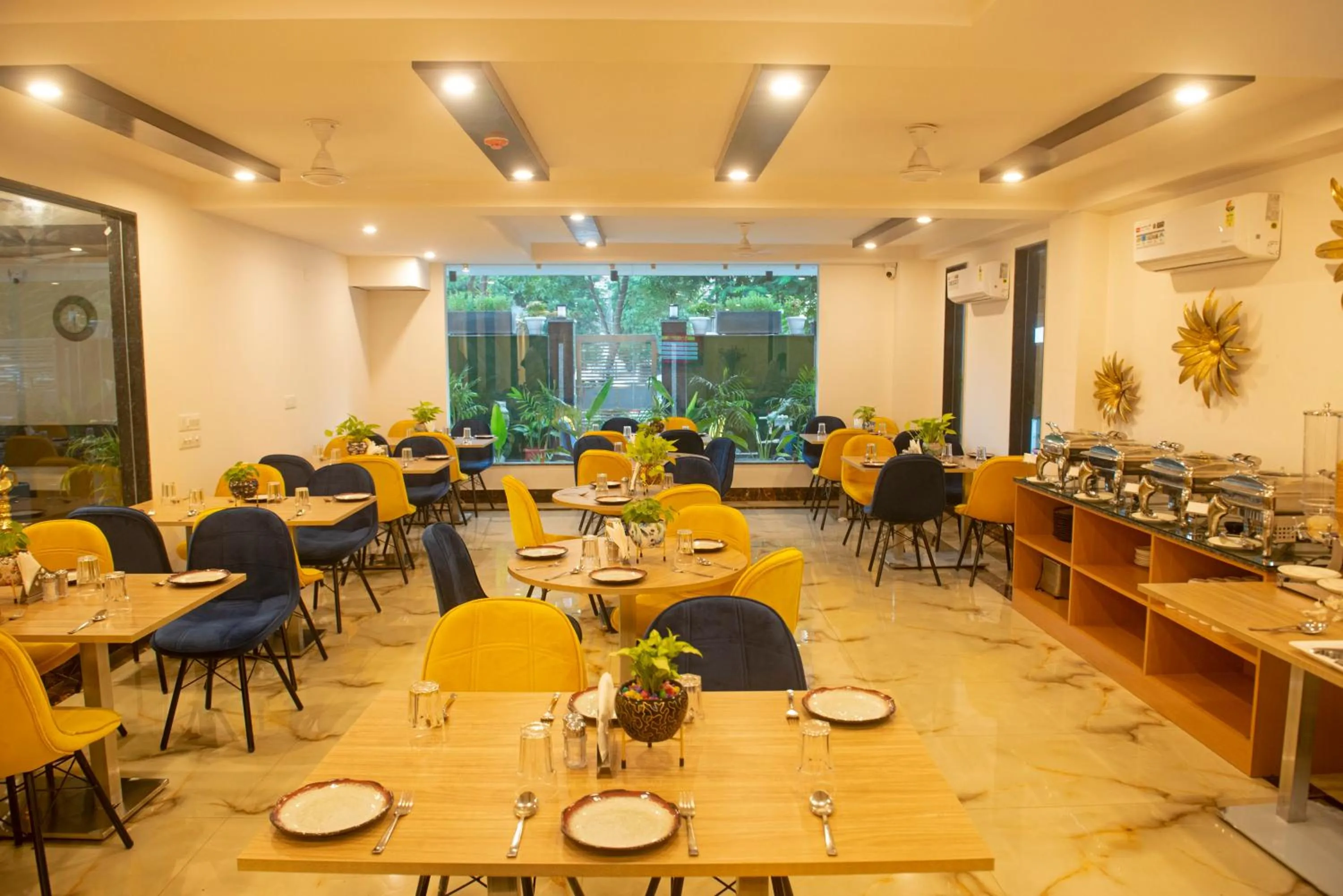 Restaurant/places to eat in Posh Residency Artemis Hospital Road Gurgaon