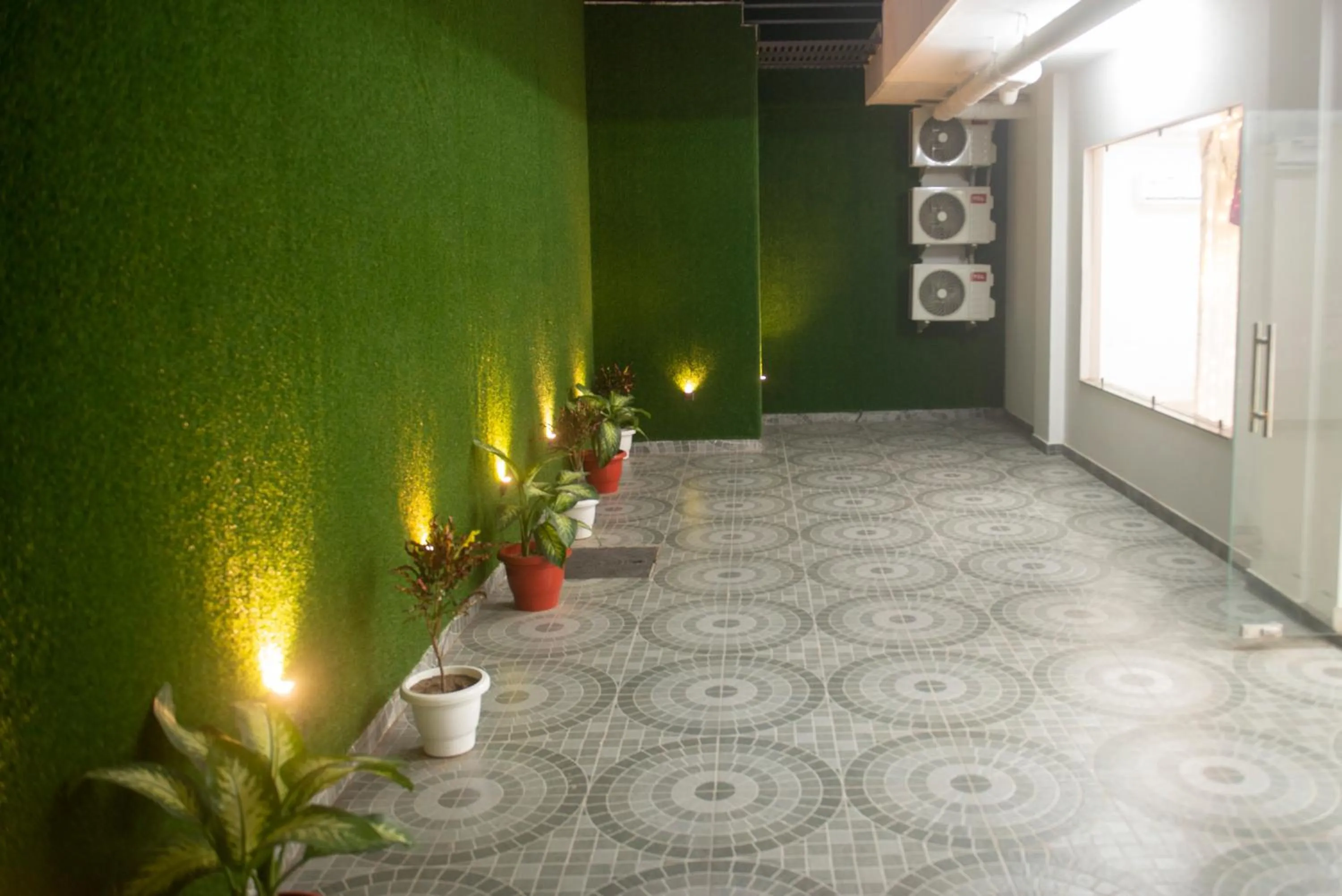 Banquet/Function facilities in Posh Residency Artemis Hospital Road Gurgaon