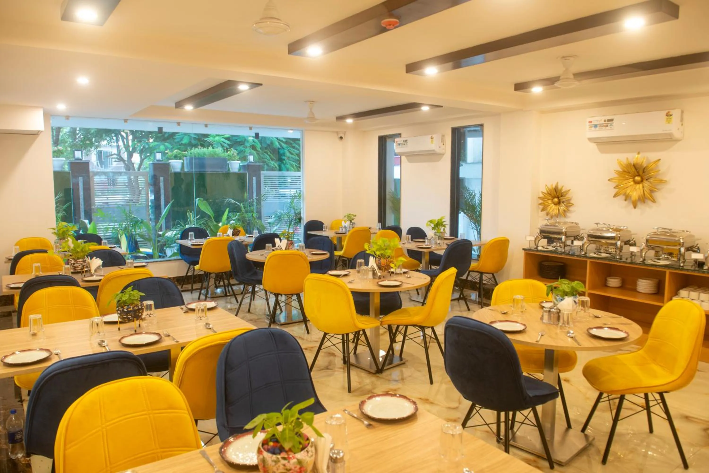 Restaurant/places to eat in Posh Residency Artemis Hospital Road Gurgaon