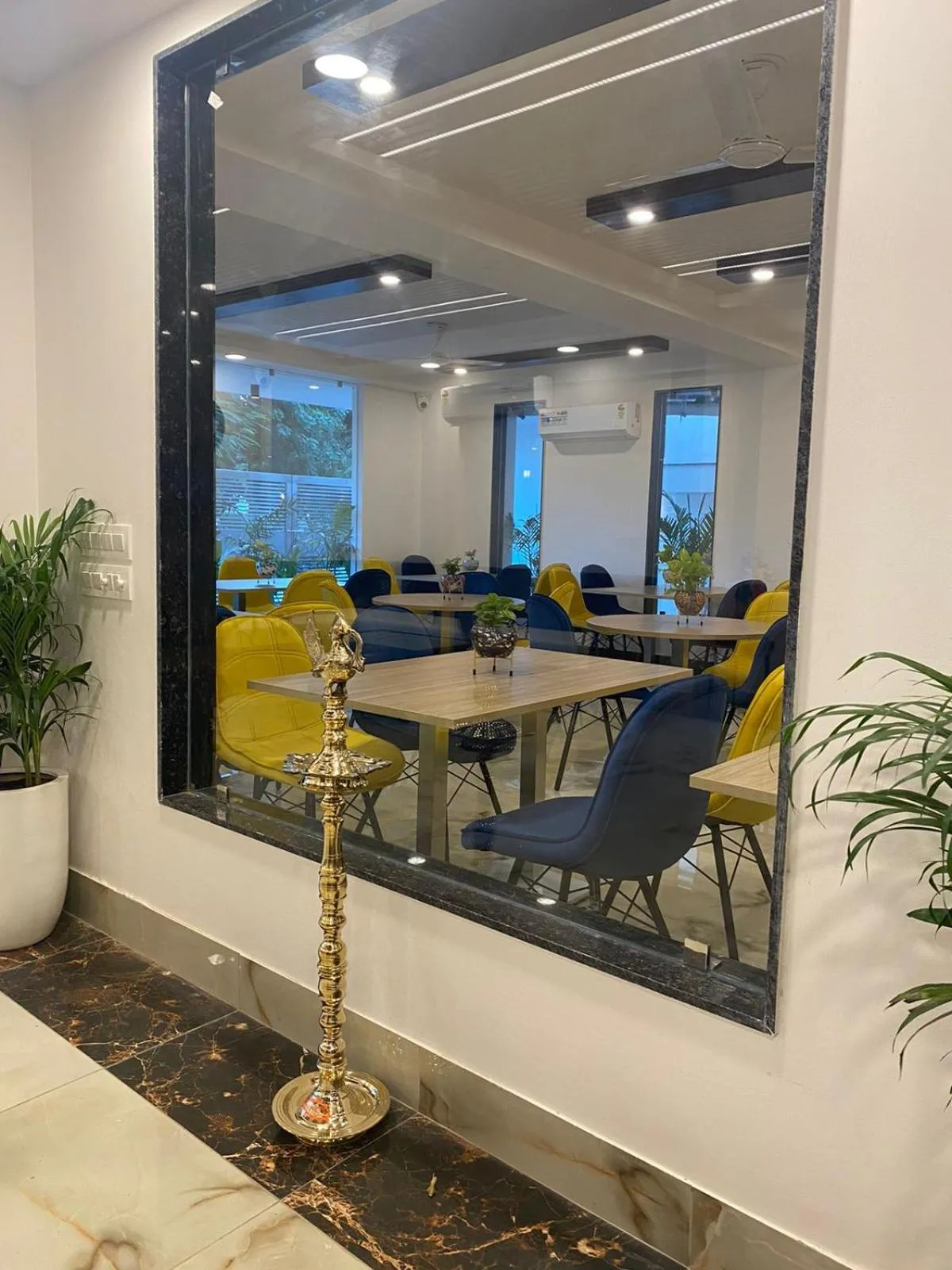 Restaurant/places to eat in Posh Residency Artemis Hospital Road Gurgaon