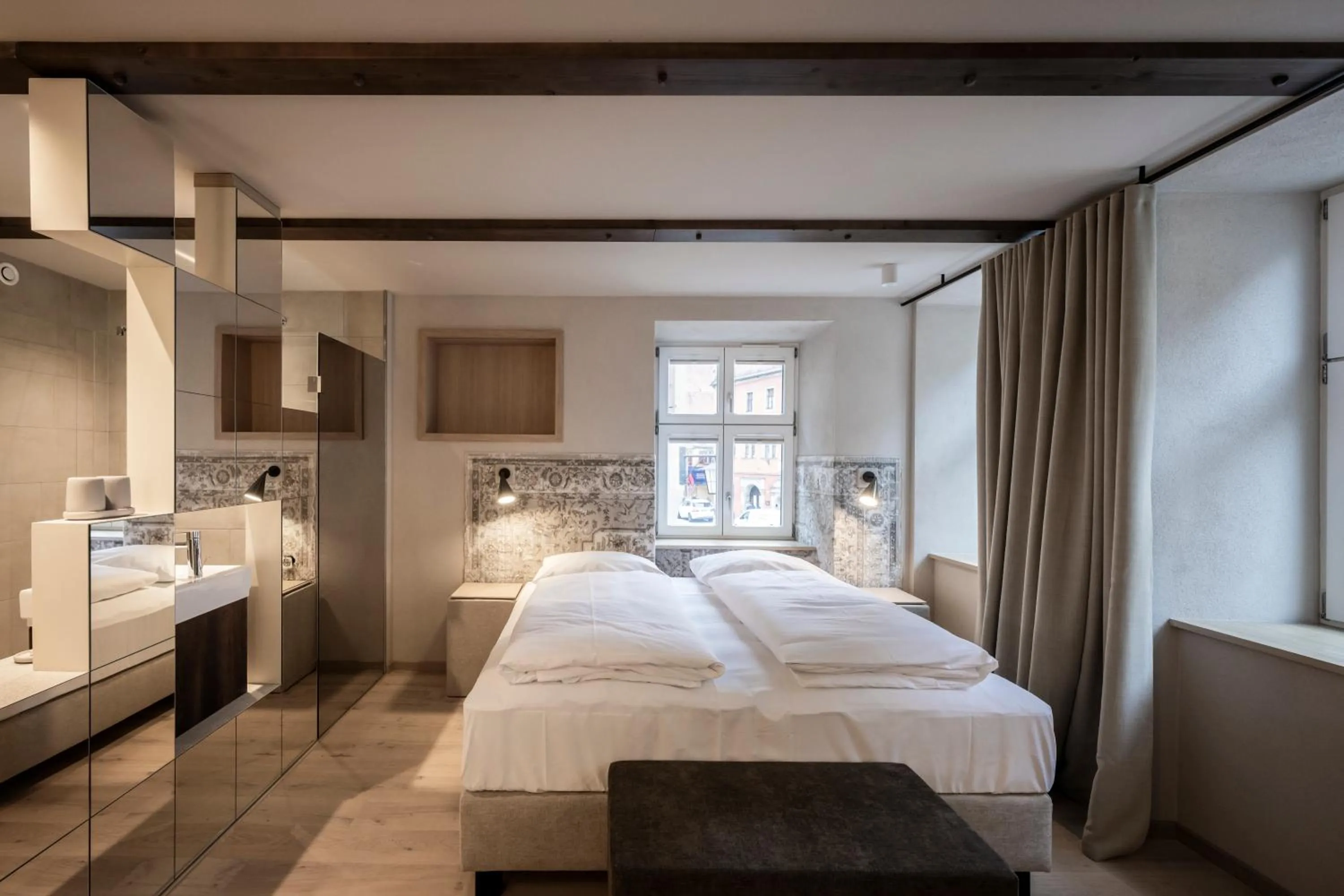 Bedroom, Bed in HOTEL & SPA Goldene Rose