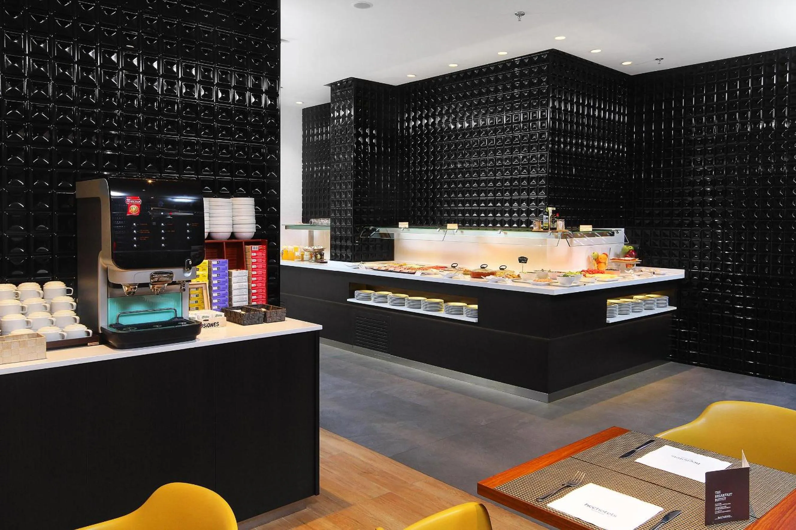 Restaurant/places to eat in HCC Regente