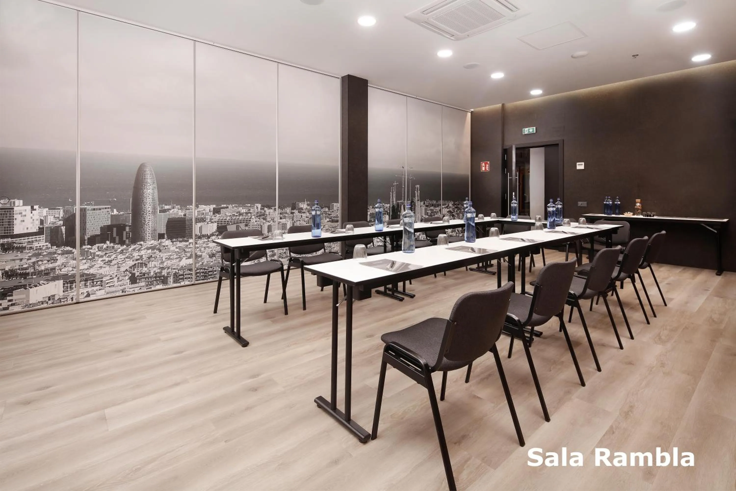 Meeting/conference room in HCC Regente