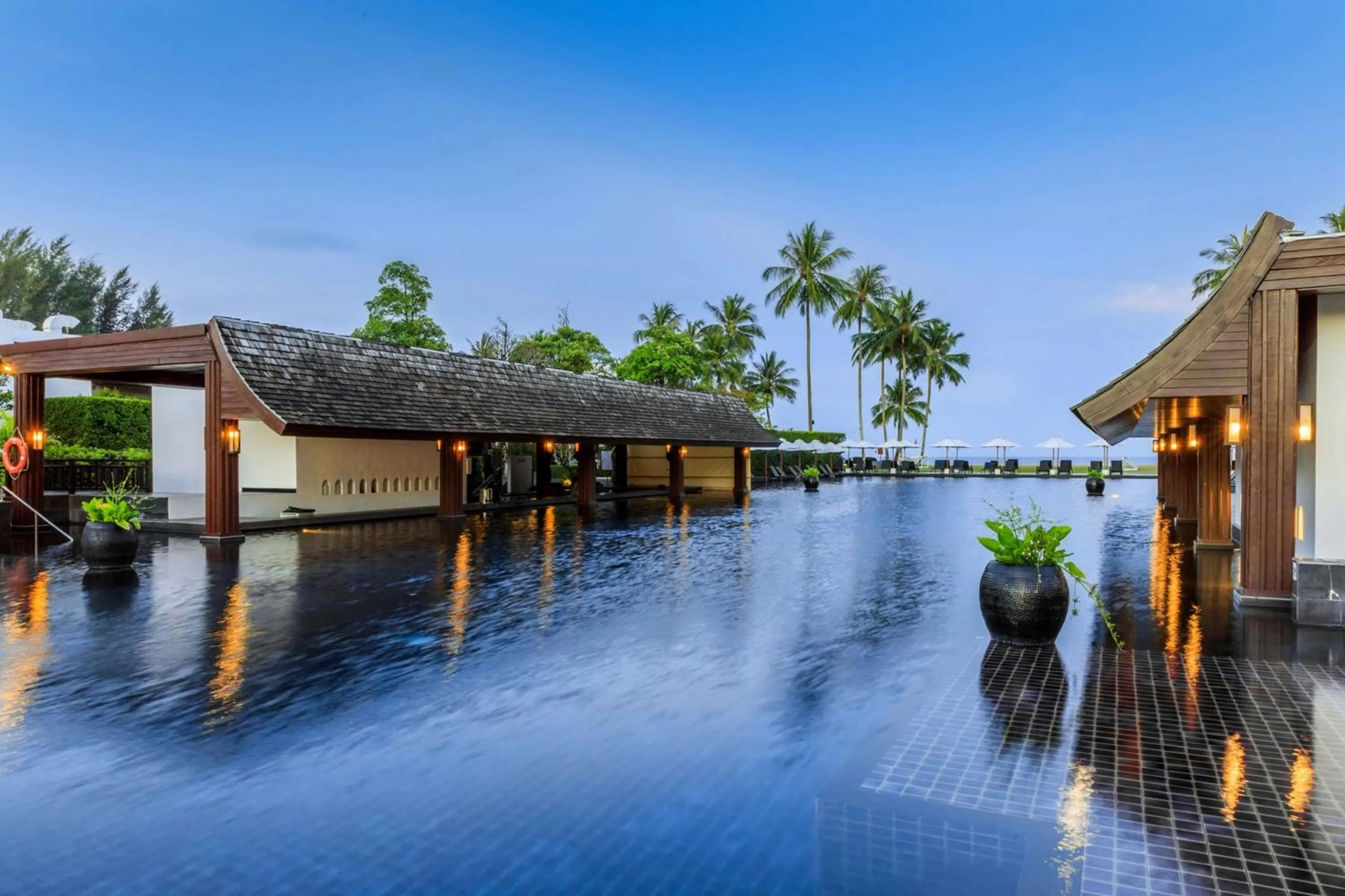 Swimming pool in Marriott Vacation Club, Khao Lak Beach Resort