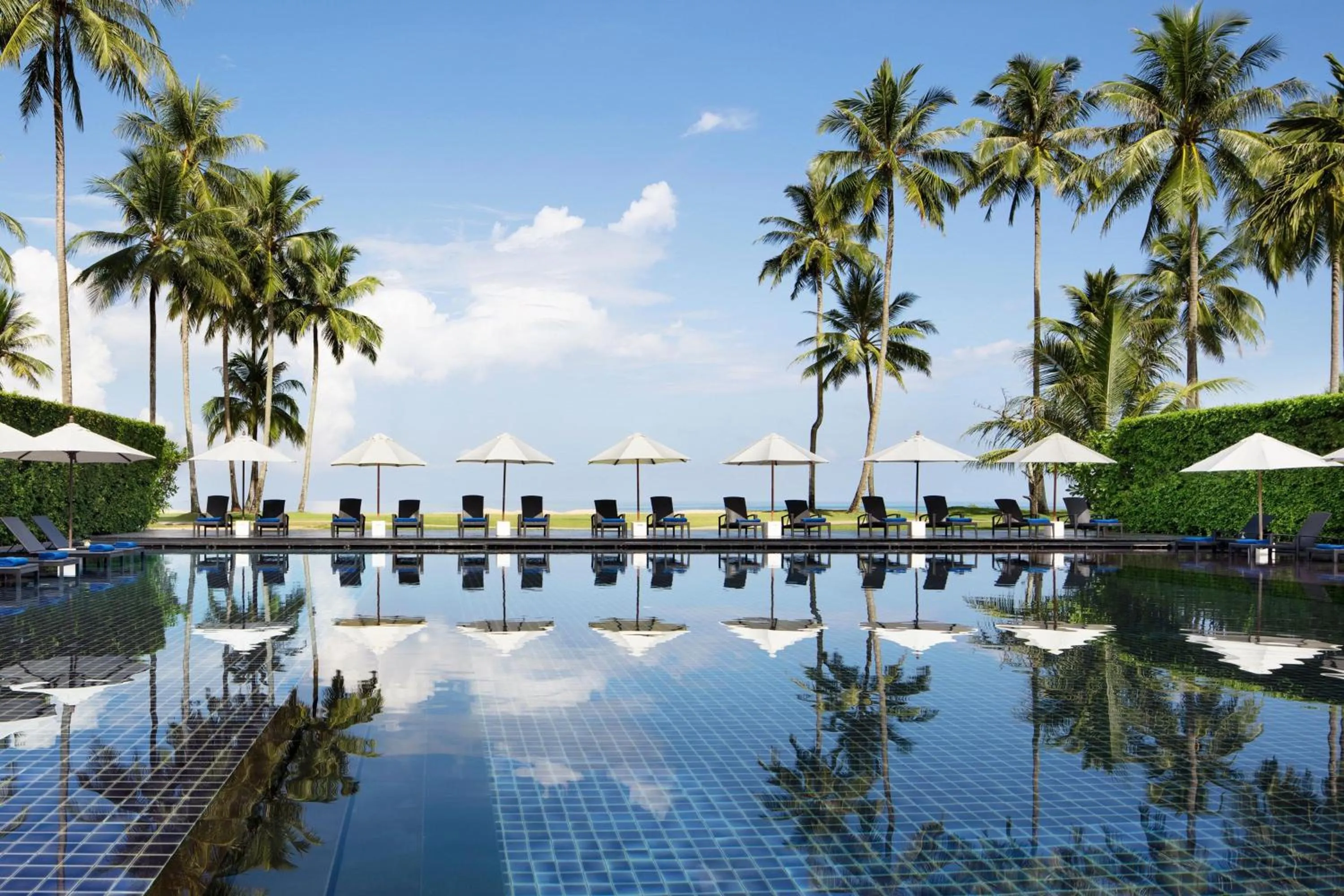 Swimming pool in JW Marriott Khao Lak Resort Suites