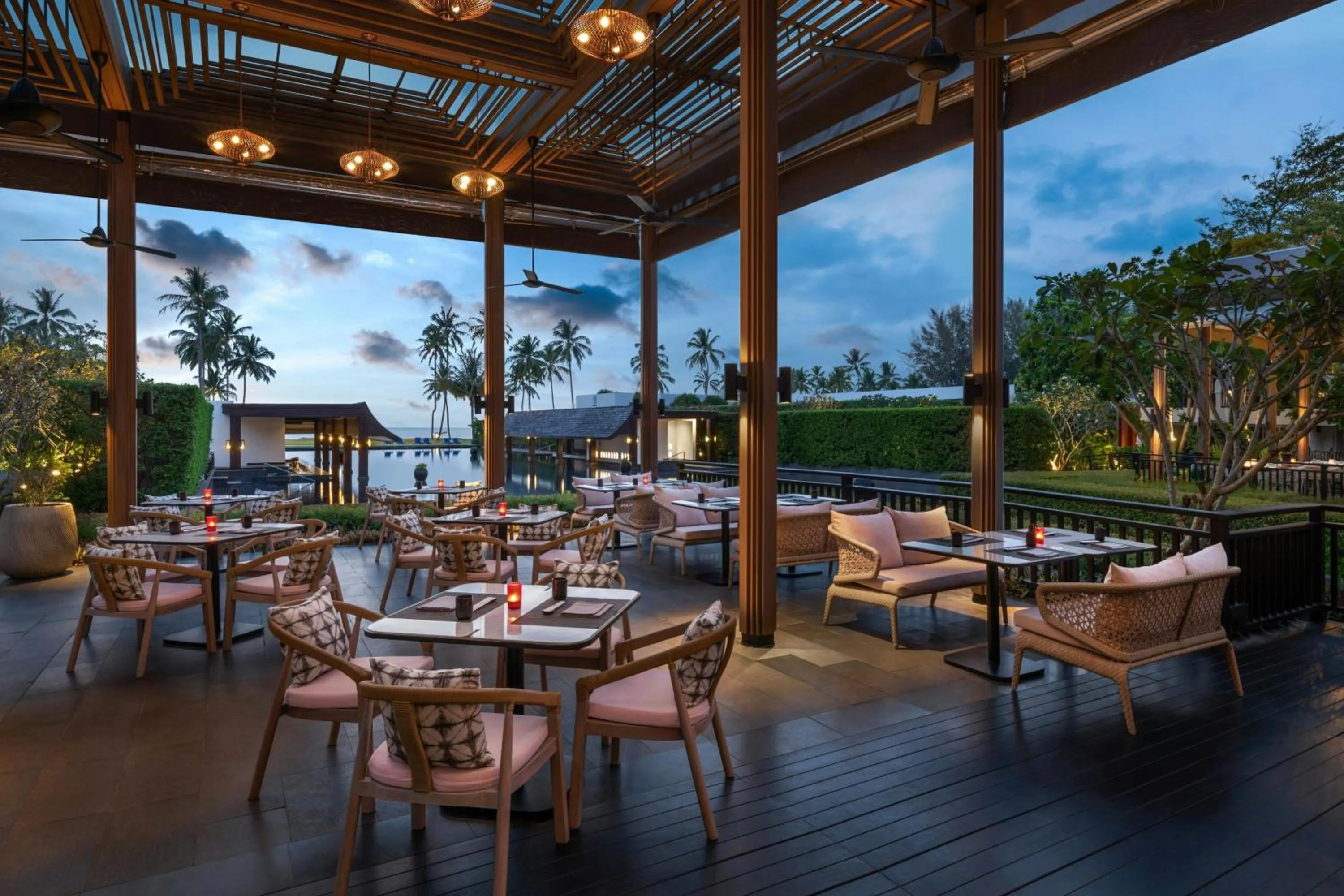 Restaurant/places to eat in Marriott Vacation Club, Khao Lak Beach Resort