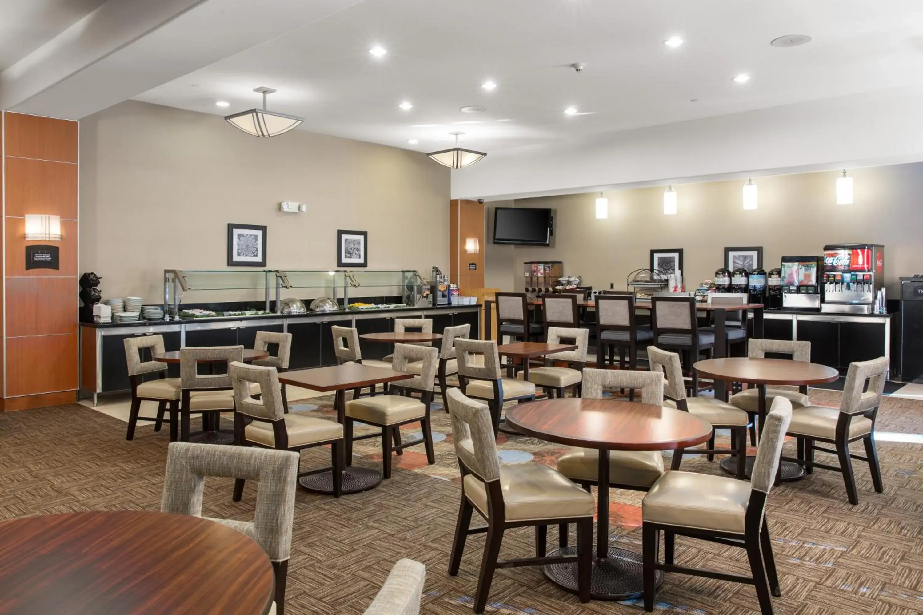 Restaurant/places to eat in Staybridge Suites Las Vegas - Stadium District Restaurant/places to eat in Staybridge Suites Las Vegas - Stadium District