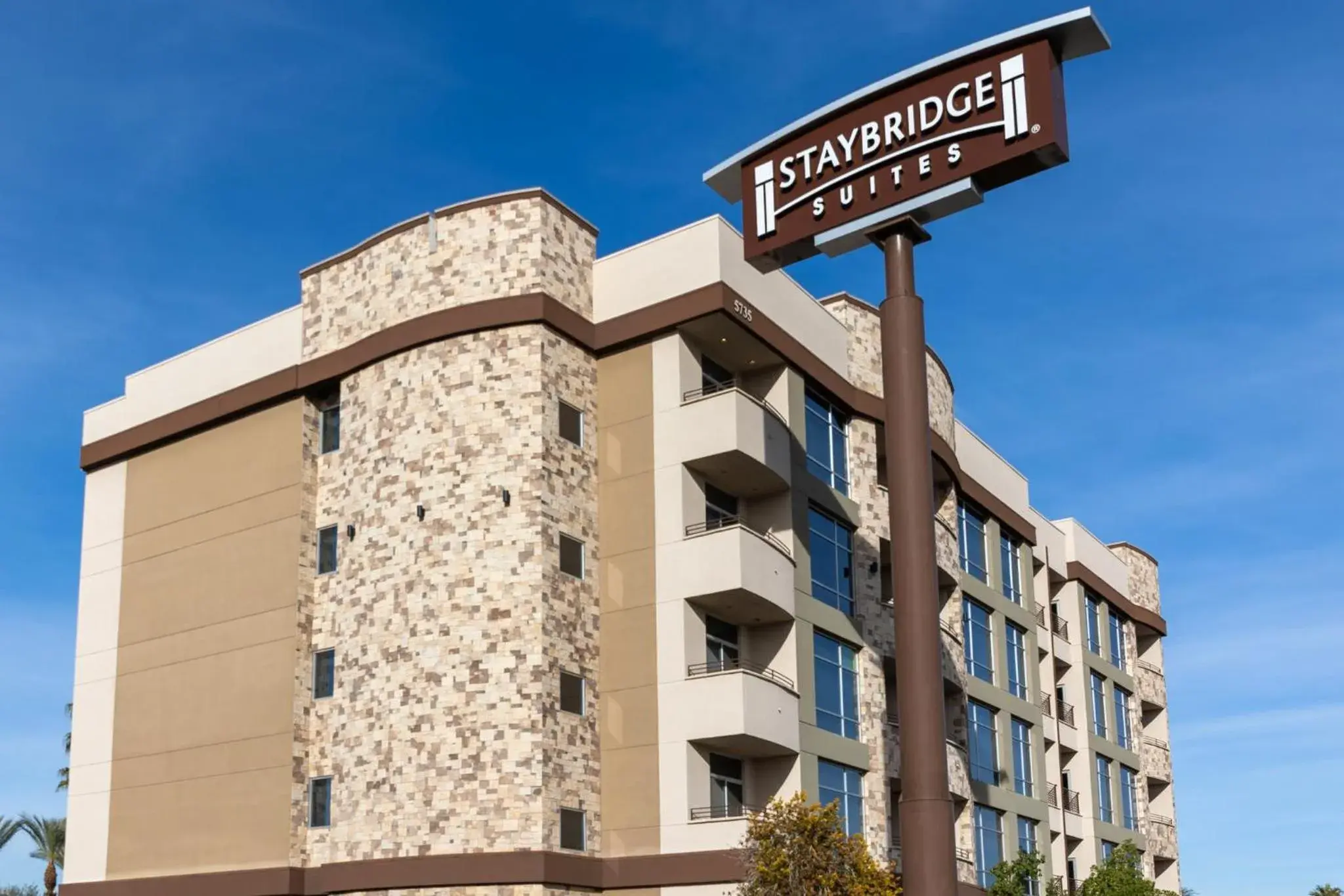 Property building in Staybridge Suites Las Vegas - Stadium District Property building in Staybridge Suites Las Vegas - Stadium District