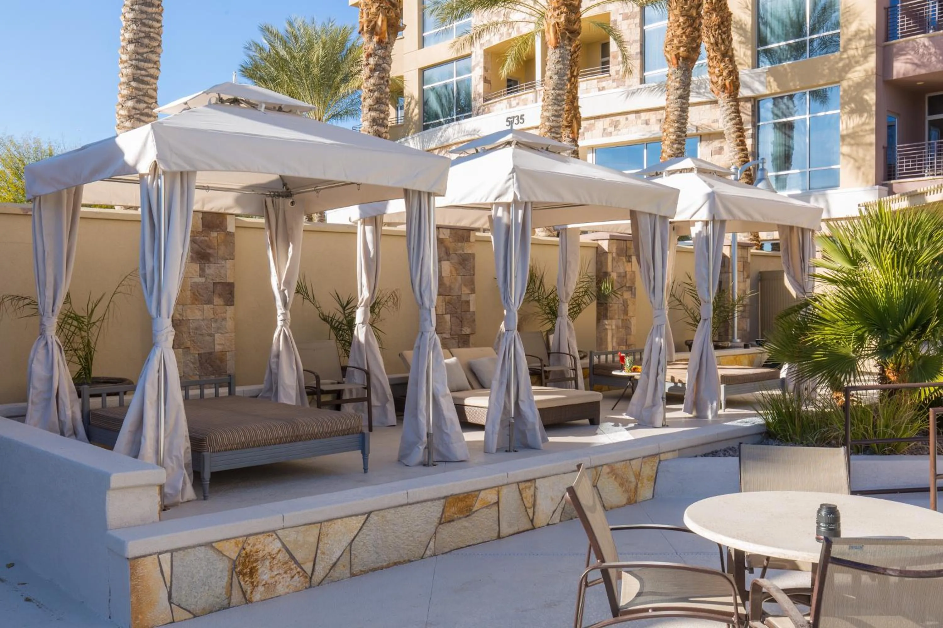 Balcony/Terrace in Staybridge Suites Las Vegas - Stadium District