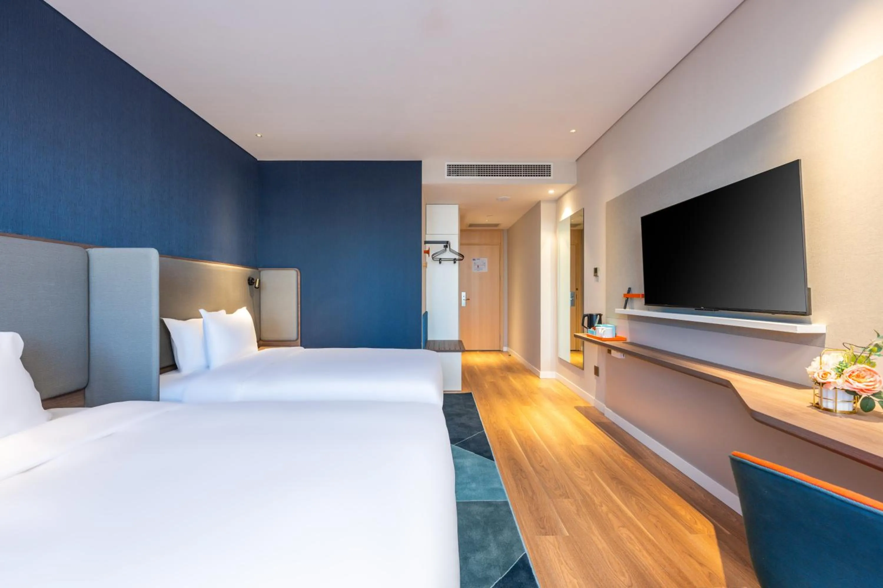 Bedroom, Bed in Holiday Inn Express Xinji City Center by IHG