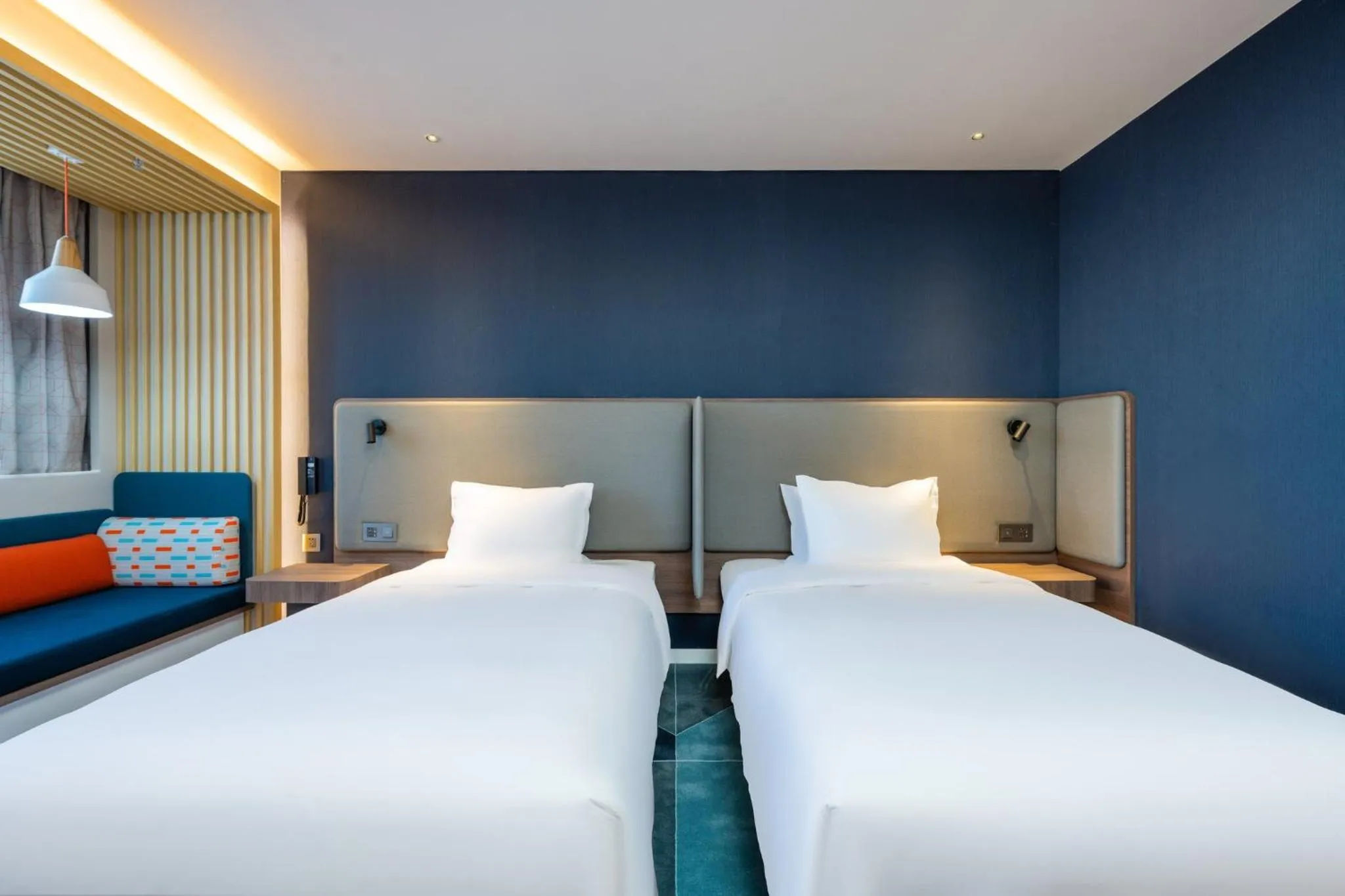 Photo of the whole room, Bed in Holiday Inn Express Xinji City Center by IHG