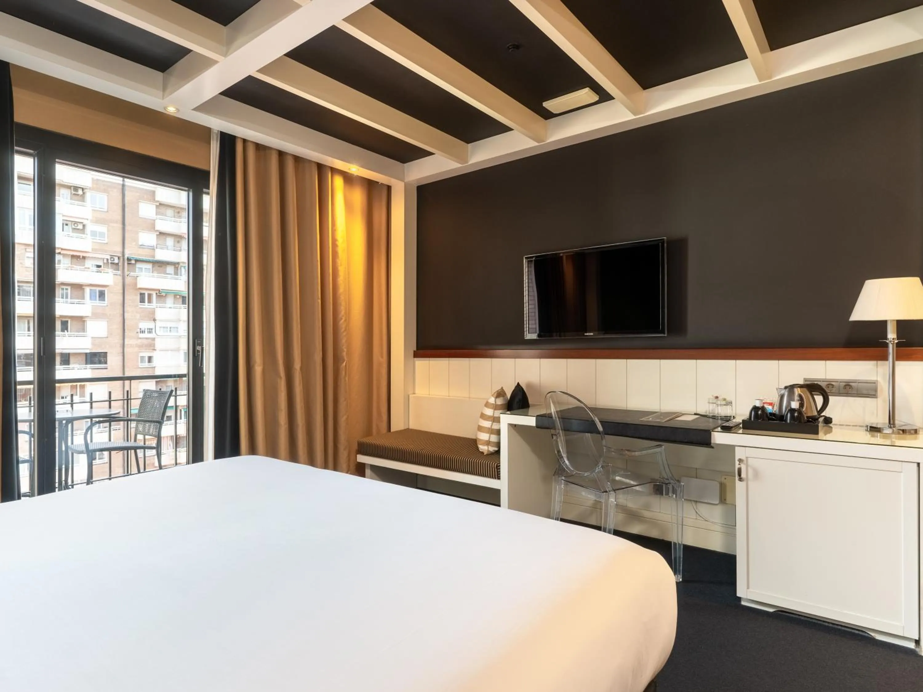 TV and multimedia, Bed in U232 Hotel