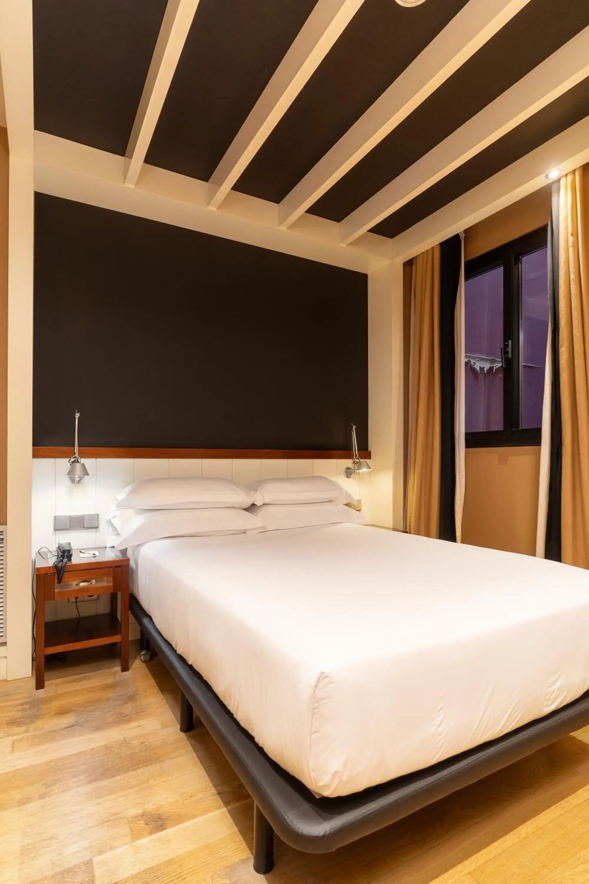 Bed in U232 Hotel Bed in U232 Hotel