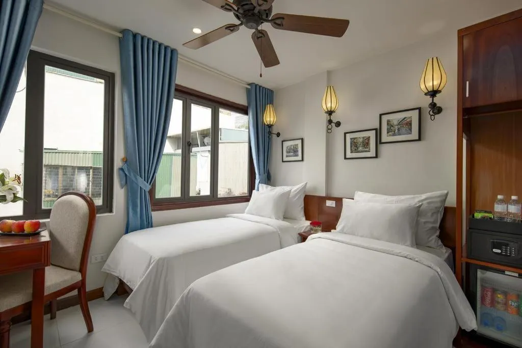 Photo of the whole room, Bed in Ancient Lane Hotel