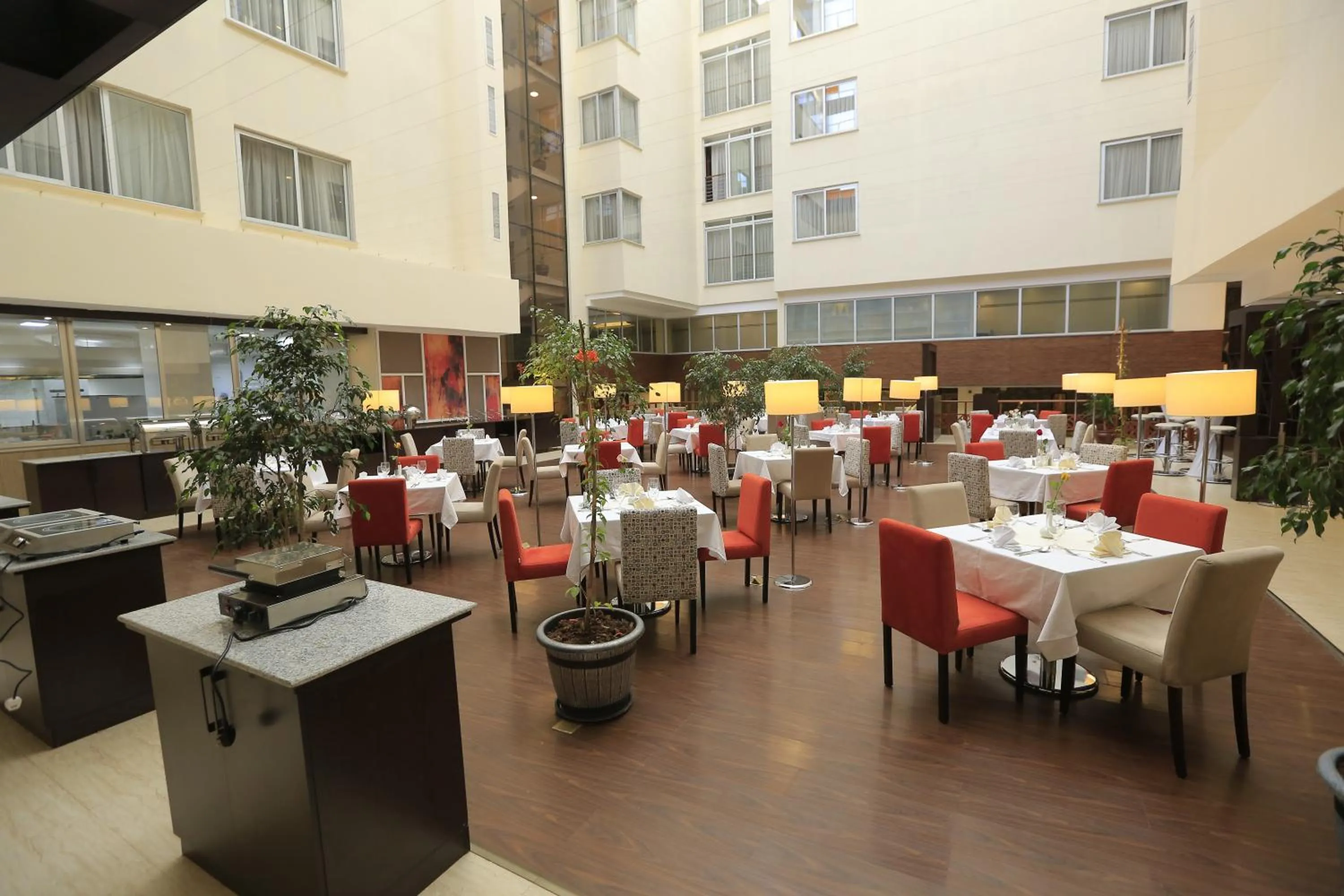 Restaurant/places to eat in Cassiopeia Hotel