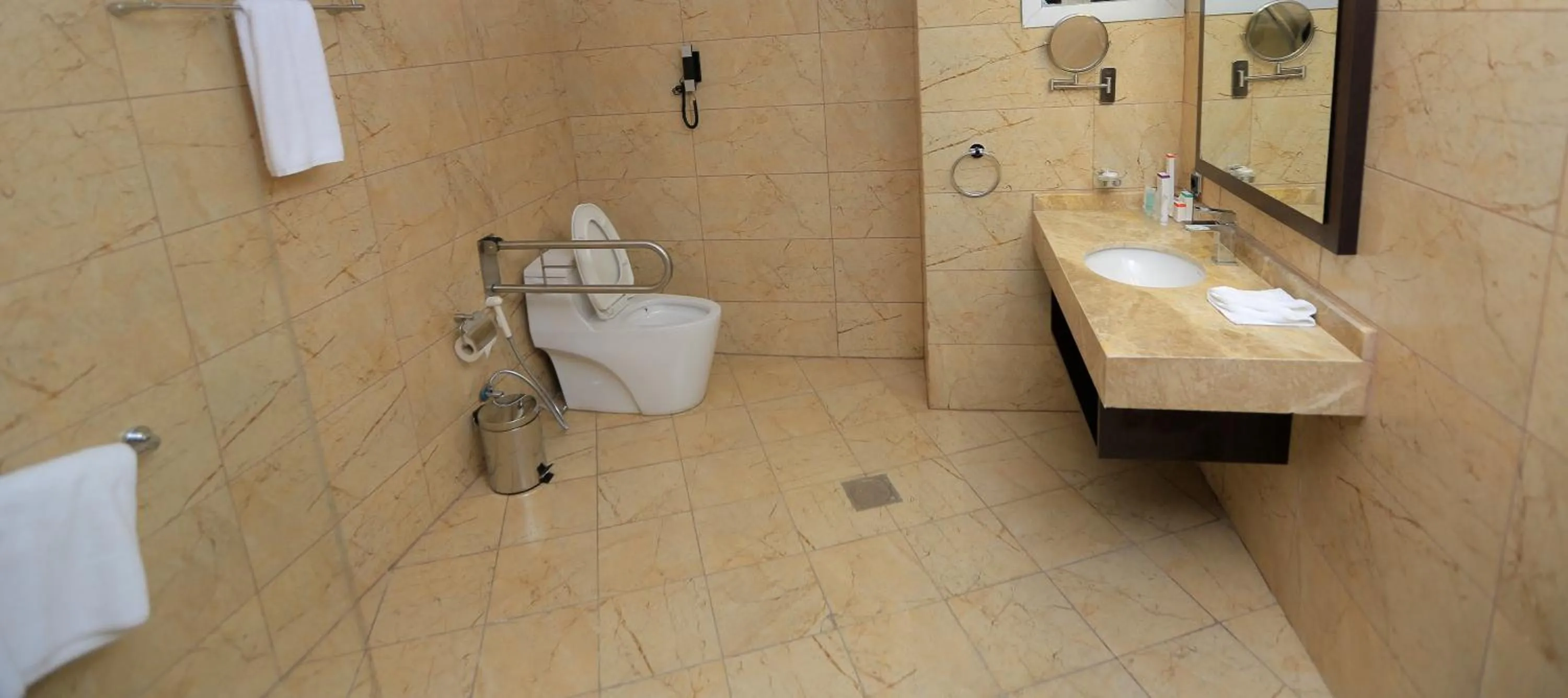 Bathroom in Cassiopeia Hotel