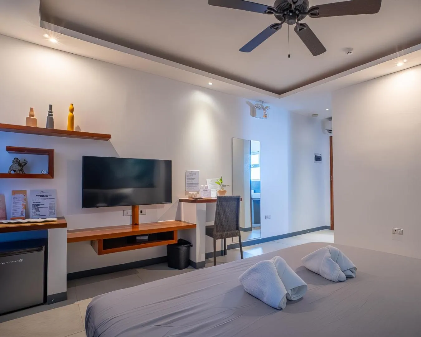 Bed in Yellow Mango Resort Bohol