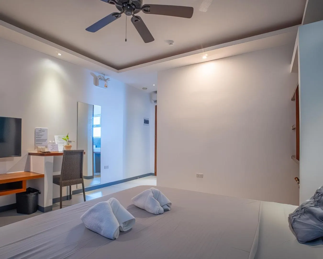 Bed in Yellow Mango Resort Bohol