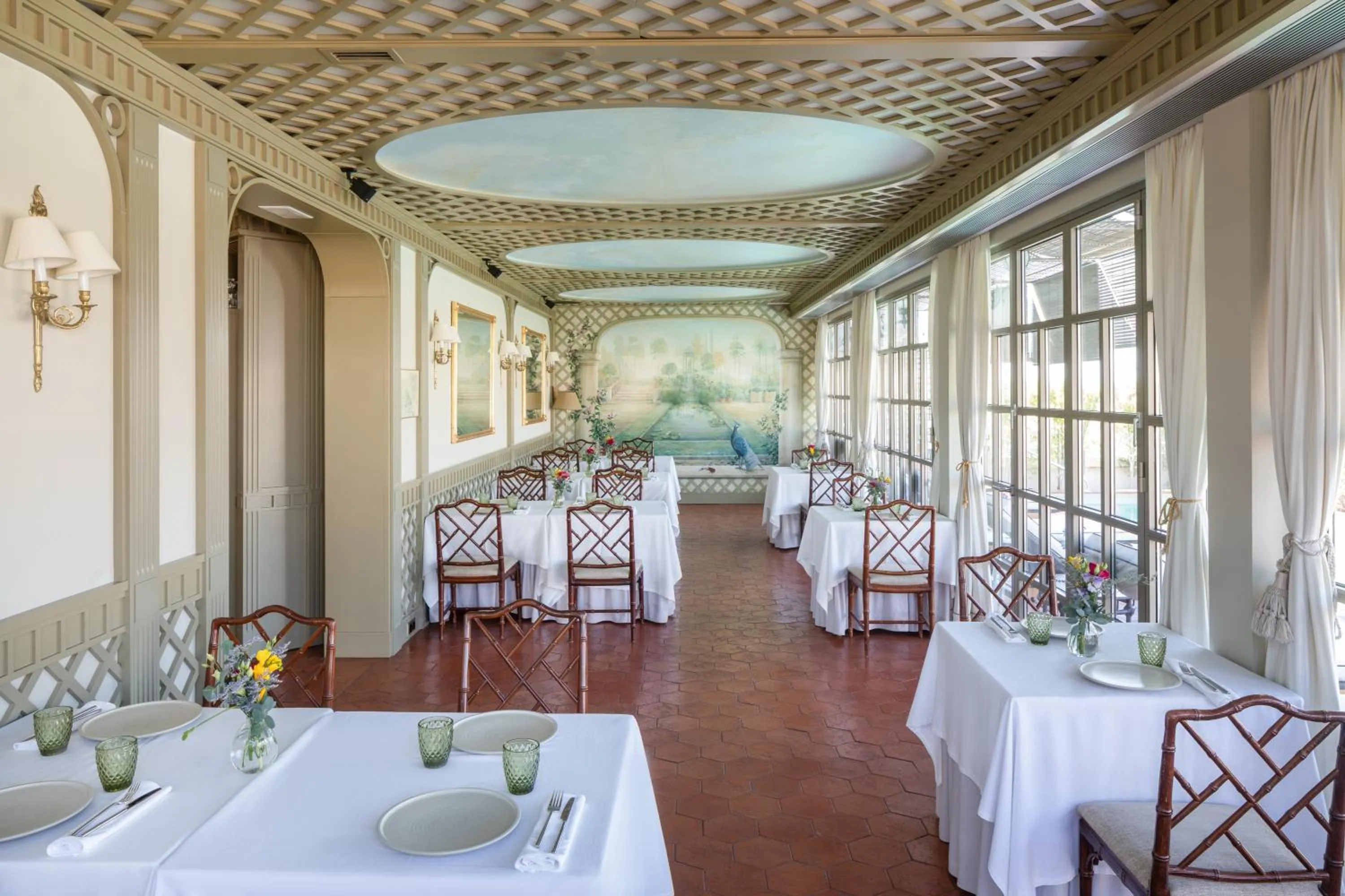 Restaurant/places to eat in Hotel El Palace Barcelona